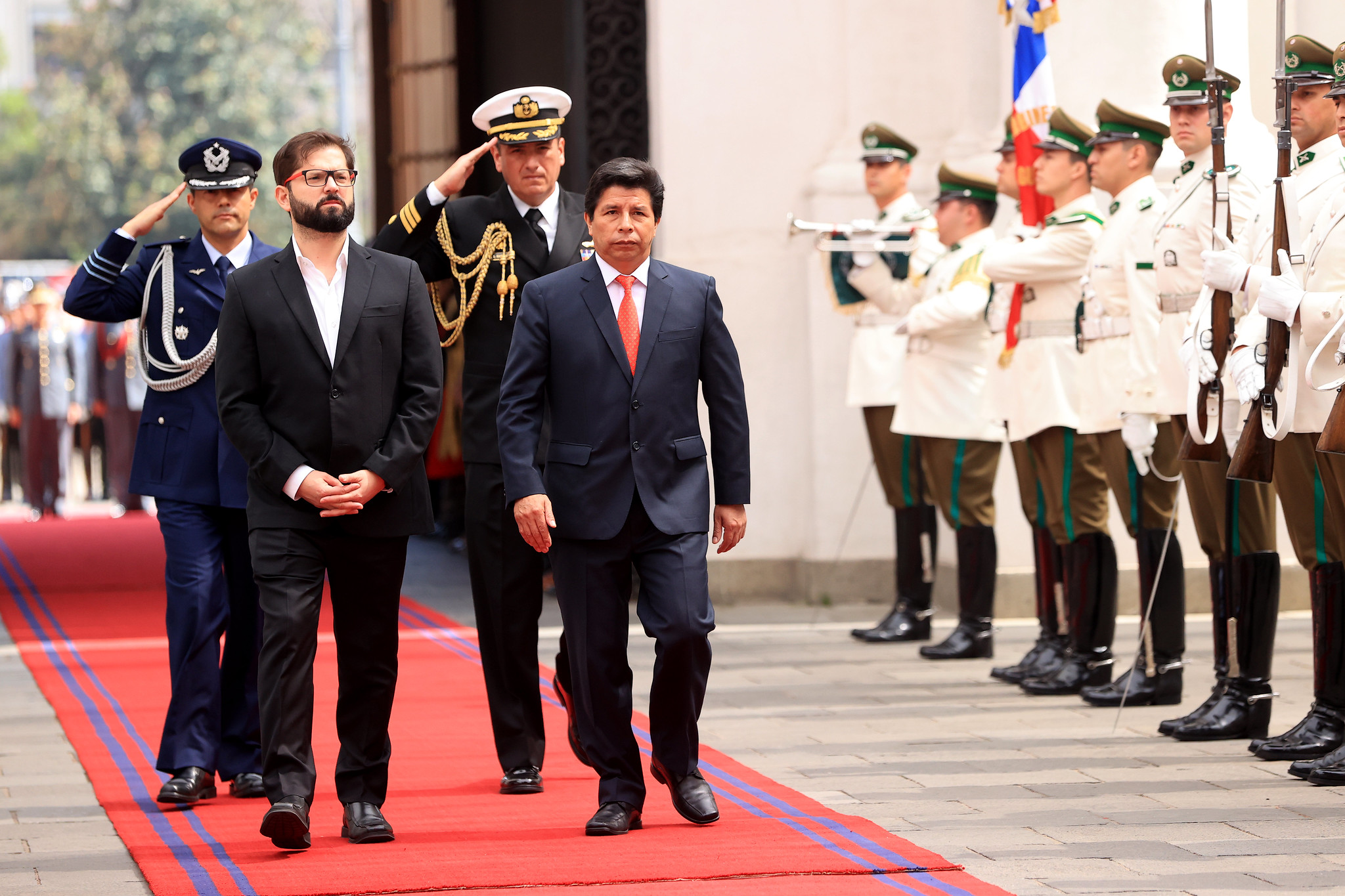 Pedro Castillo fue rcibido con honores por el presidente de Chile, Gabriel Boric (Presidencia Perú)