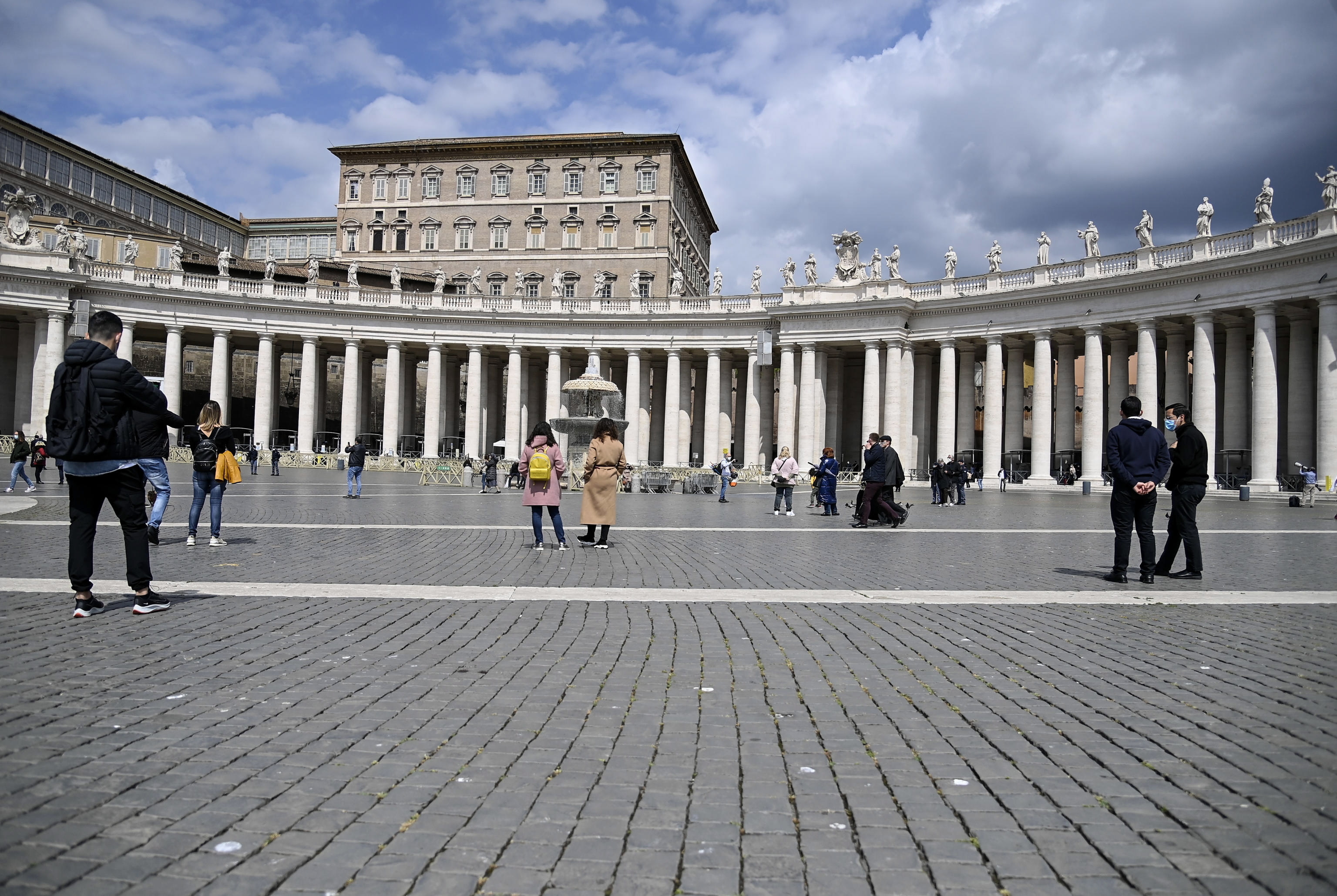 La Santa Sede sextuplica su déficit en 2020 hasta los 66 millones. EFE/EPA/RICCARDO ANTIMIANI/Archivo
