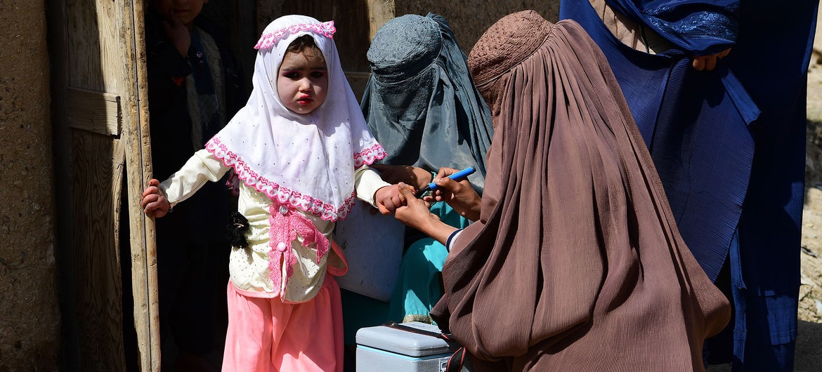 07-11-2021 Campaña de vacunacion contra la poliomielitis en Afganistán. (FRANK DEJONGH / UNICEF)
