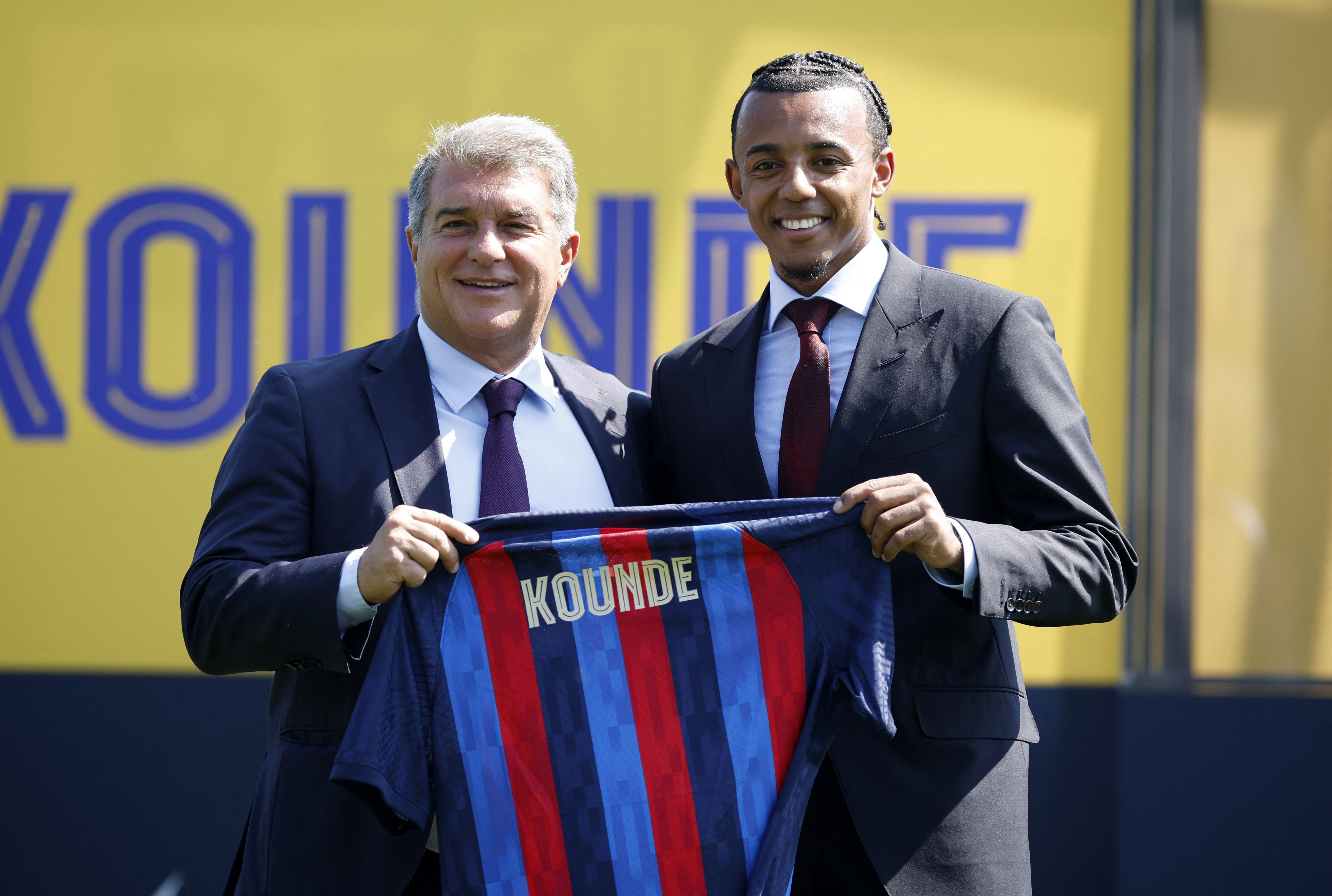Barcelona cerró el fichaje de Jules Kounde (Reuters)