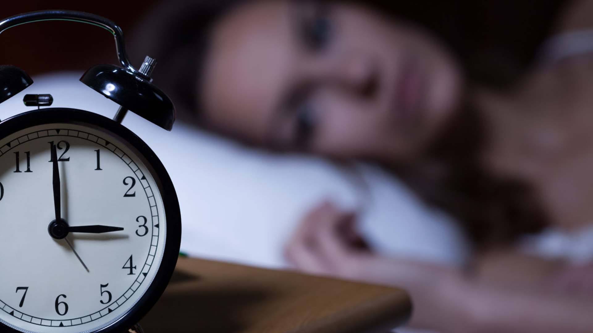 Más del 50 por ciento de quienes contraen COVID sufren trastornos del sueño durante la infección 