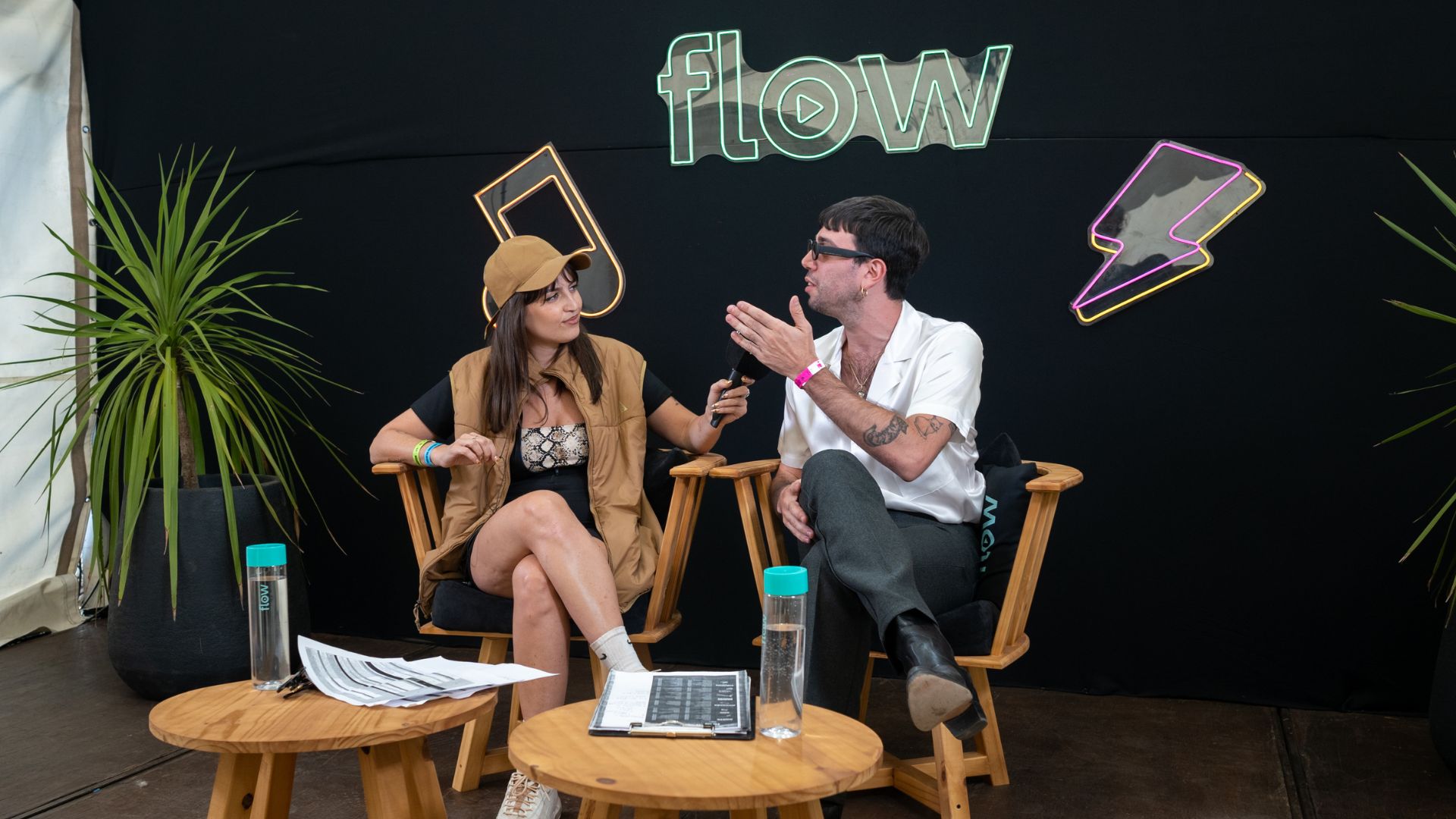 Además de transmitir todo el festival por streaming, Flow realizó una cobertura con entrevistas a los protagonistas del festival como Mateo Sujatovich, de Conociendo Rusia (Flow)