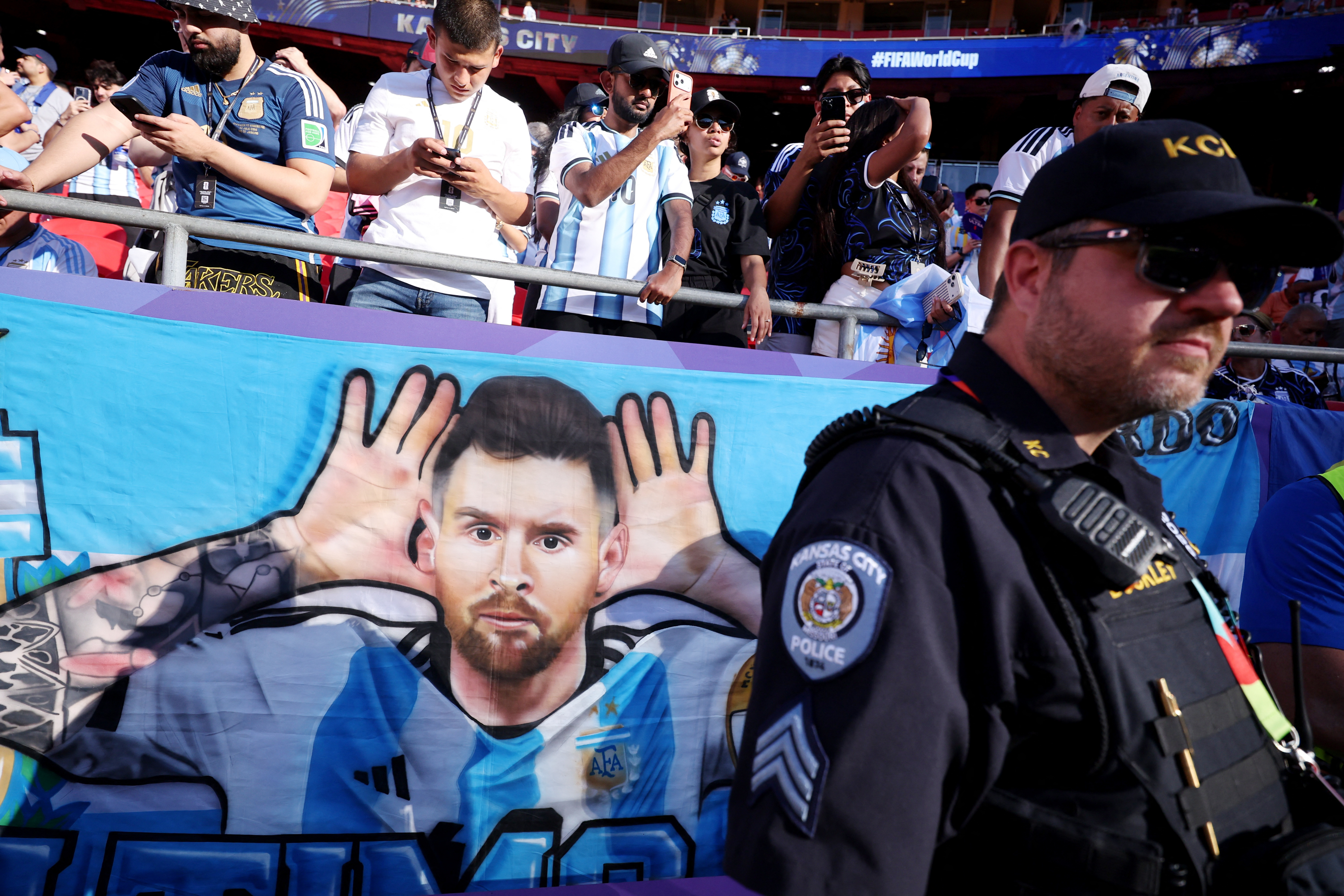 Los hinchas argentinos no podr&aacute;n ingresar a la semi con Inglaterra con im&aacute;genes de las Islas Malvinas