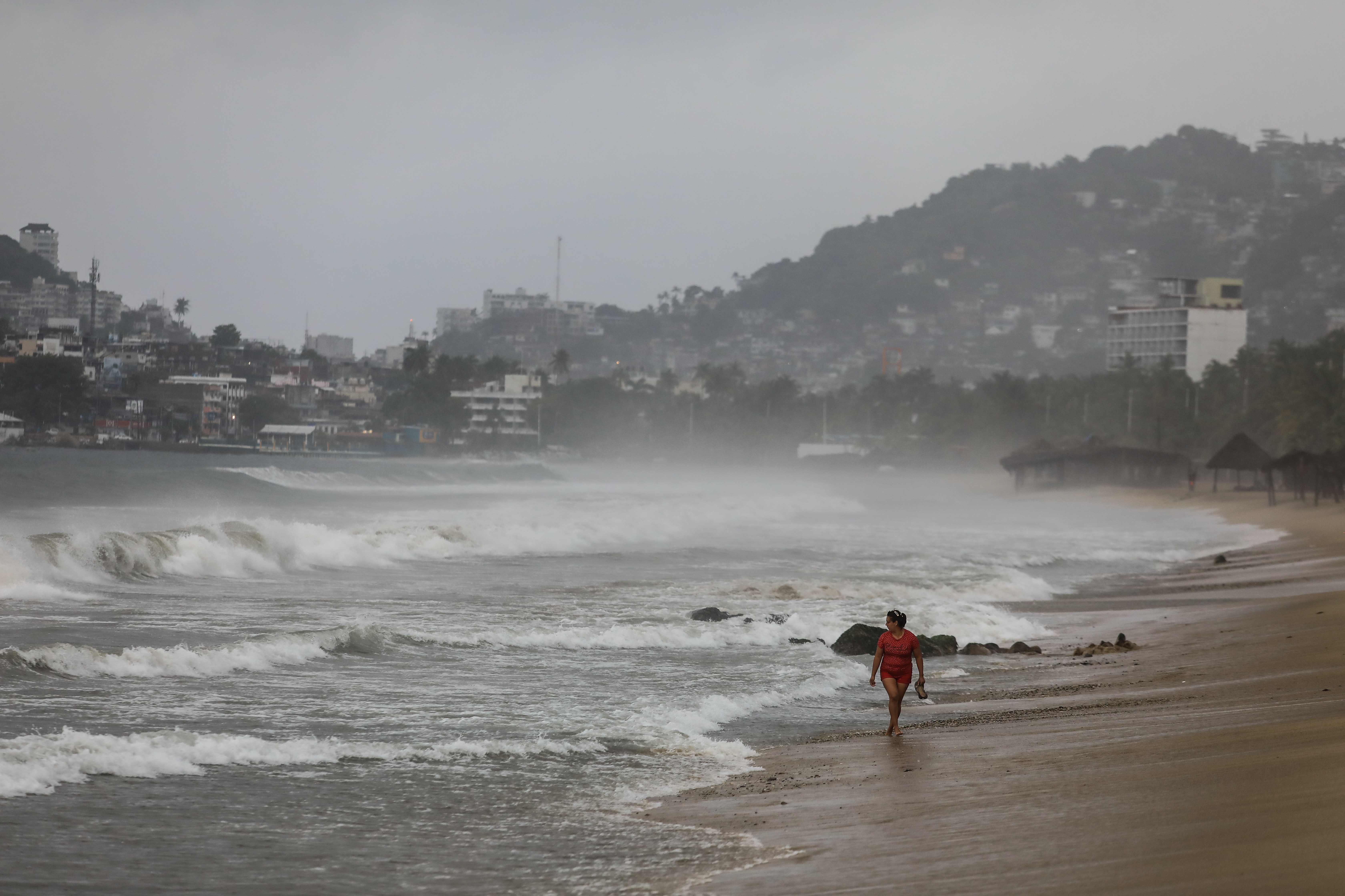 Impactó de la tormenta tropical Genevieve en Acapulco, en 2020 (Foto: EFE) 