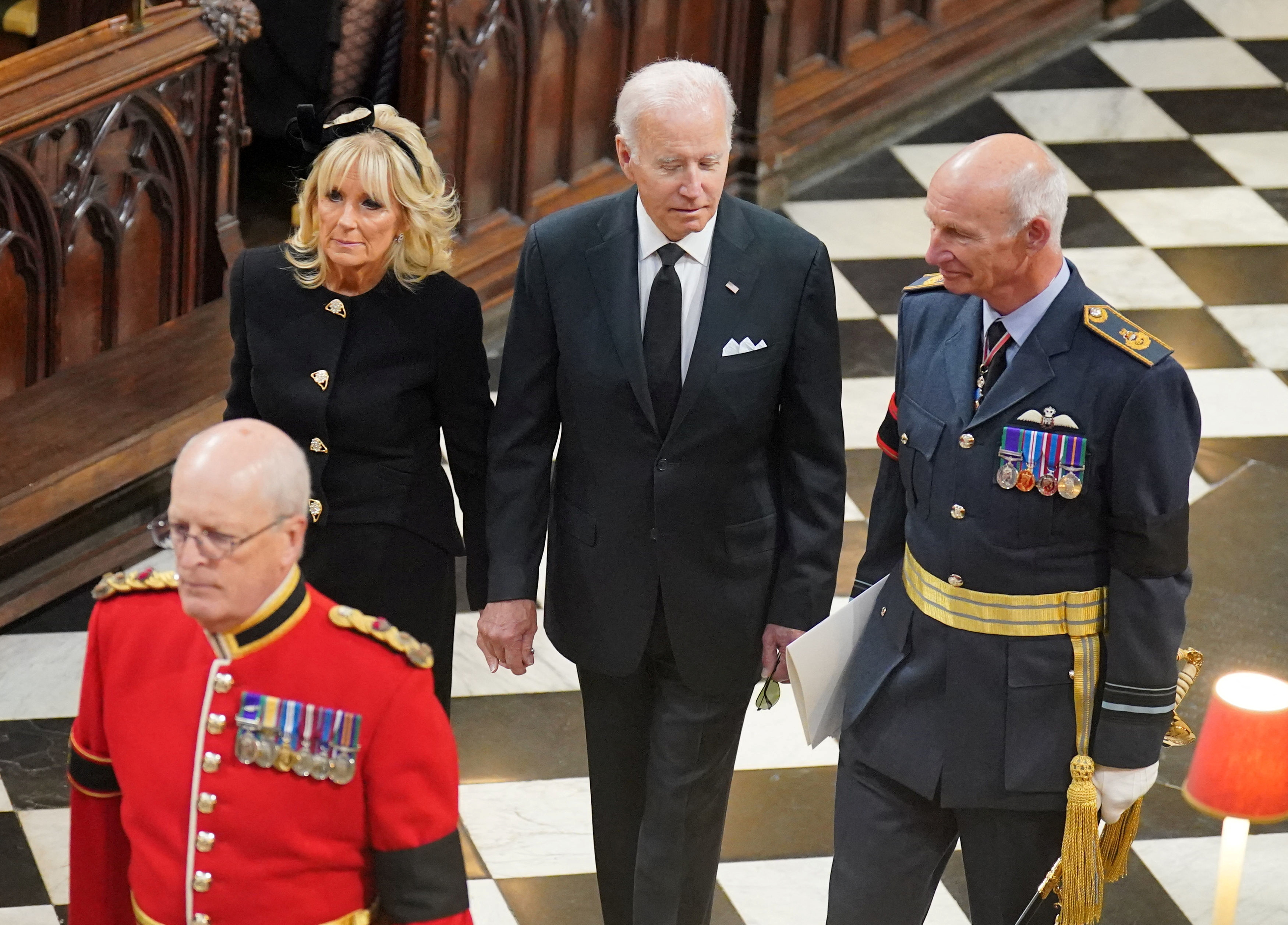Joe Biden estuvo este lunes en Londres para el funeral de la reina británica