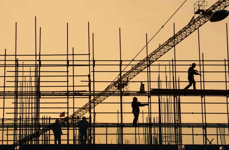 El gobierno apuesta a que el "efecto derrame" de la construcción contribuya a la reactivación de la economía
