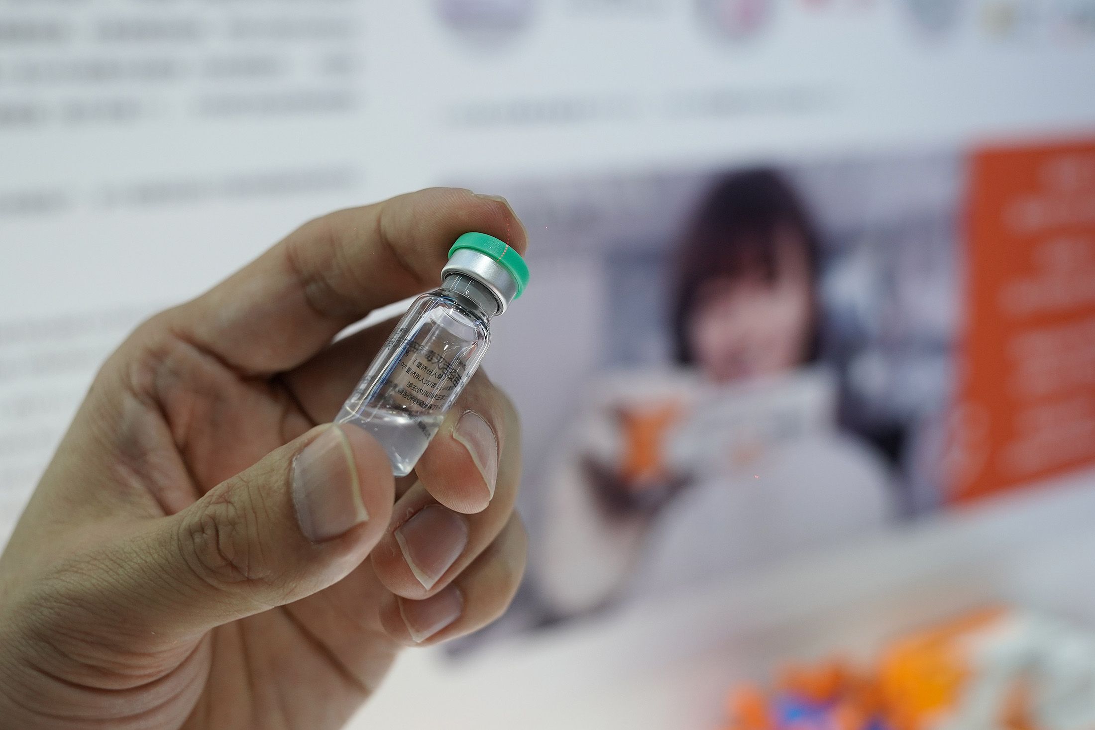 Nuevas vacunas, nuevos tratamientos y nueva aparatología emergió a raíz de la pandemia (Photo by Lintao Zhang/Getty Images) 