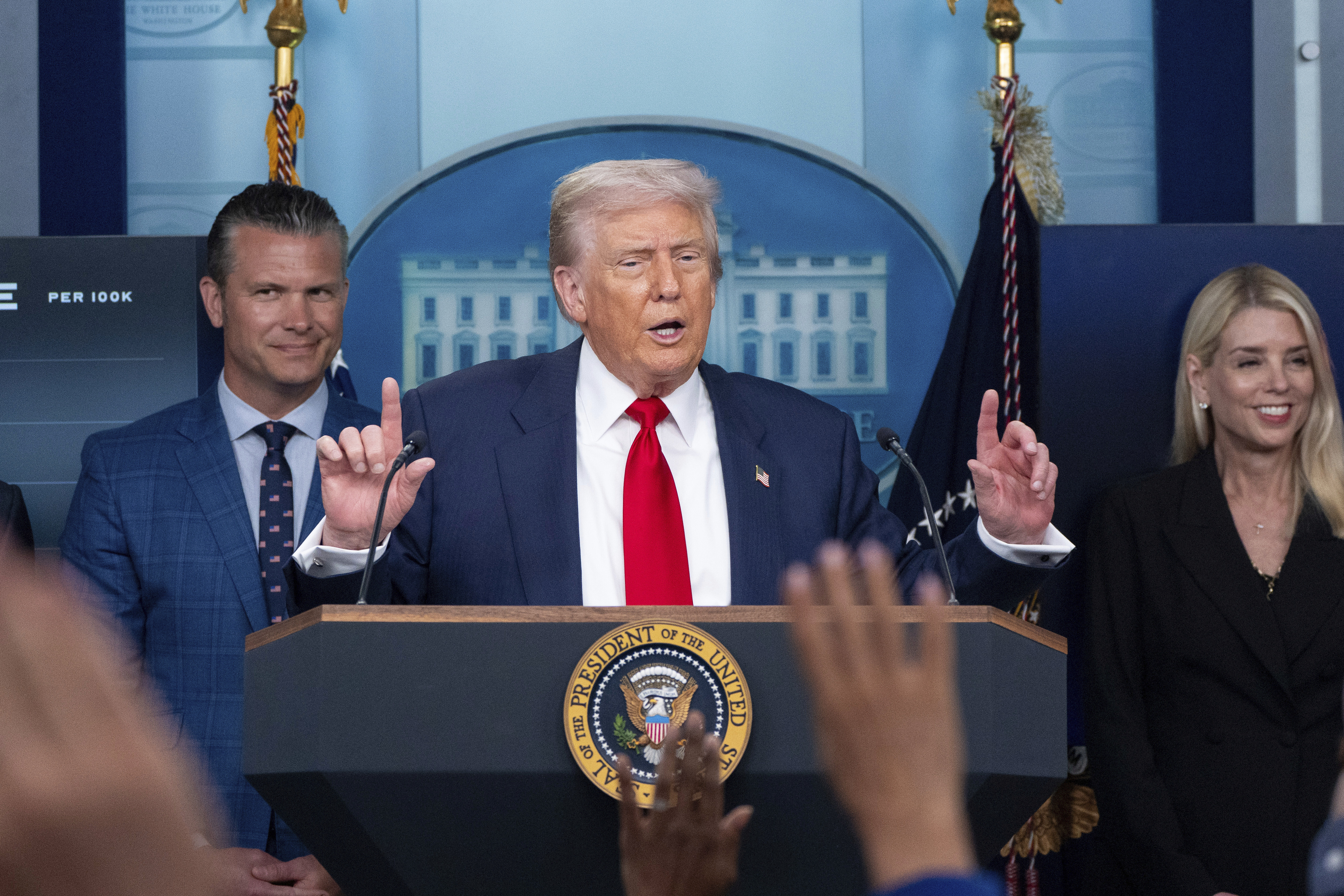 Trump dijo que Ucrania y Rusia tendrán que intercambiar algo de territorio si quieren conseguir la paz