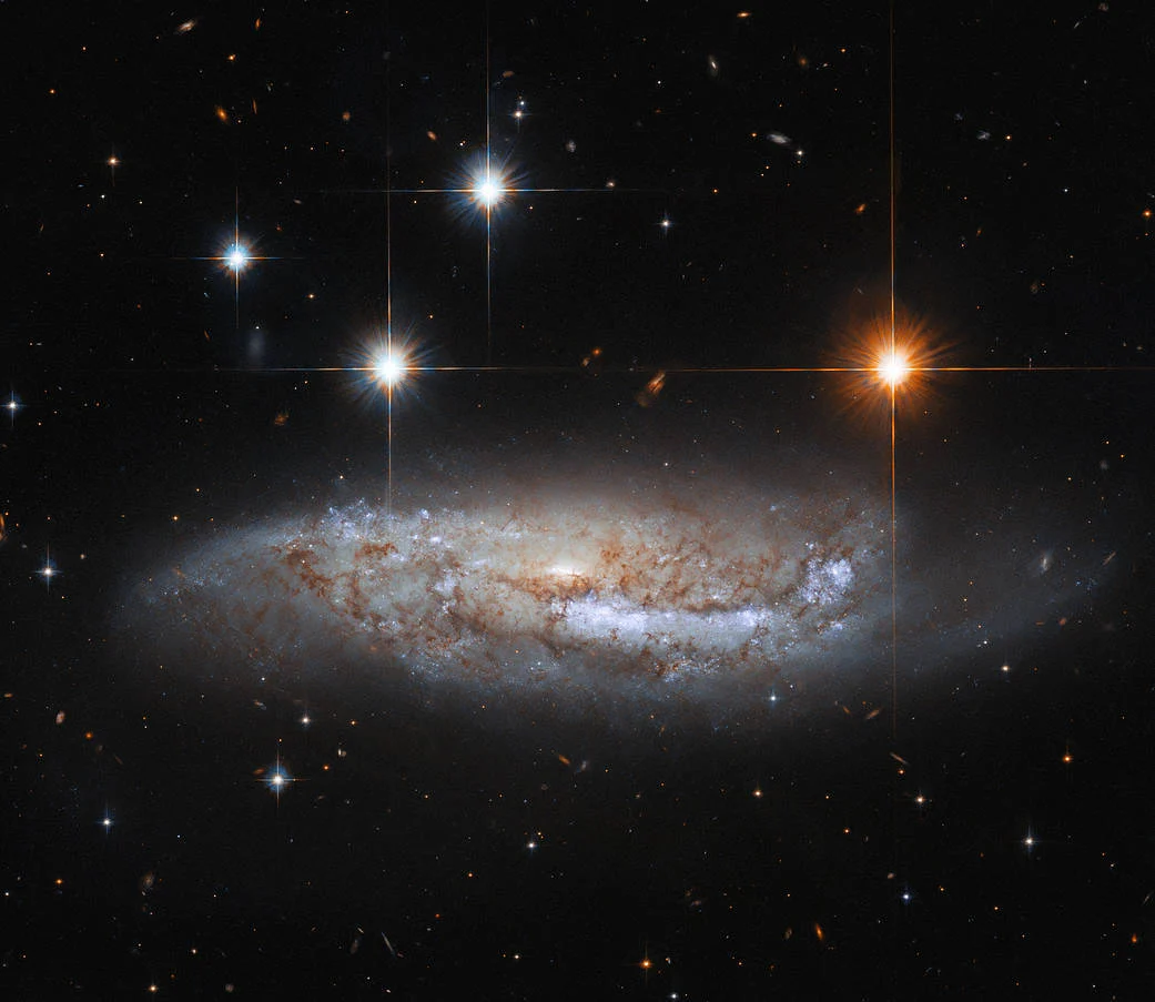 La foto tomada por Hubble de la Galaxy NGC 3568 parece una sonrisa desde el otro lado del universo. (M. Sun / NASA y Hubble / ESA)