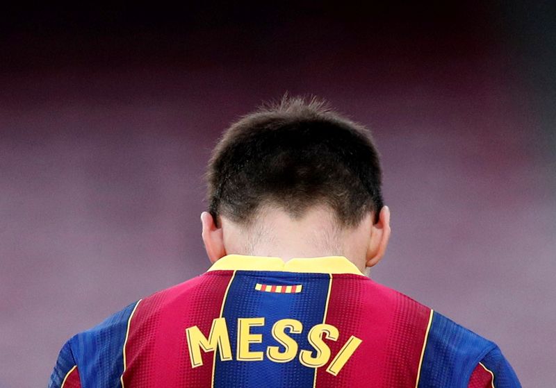 FOTO DE ARCHIVO: Lionel Messi durante el partido de liga disputado por el Fútbol Club Barcelona y el Celta de Vigo en el estadio Camp Nou de Barcelona, España, el16 de mayo de 2021. REUTERS/Albert Gea