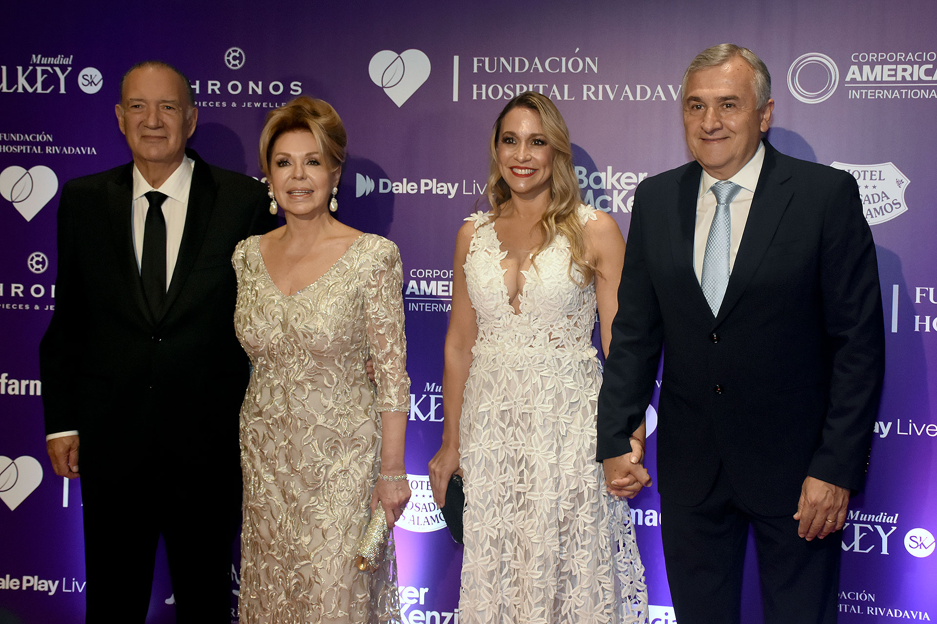 Eduardo Fernández Rostello y Diana Chugri junto al gobernador de Jujuy, Gerardo Morales, y su mujer Tulia Snopek 
