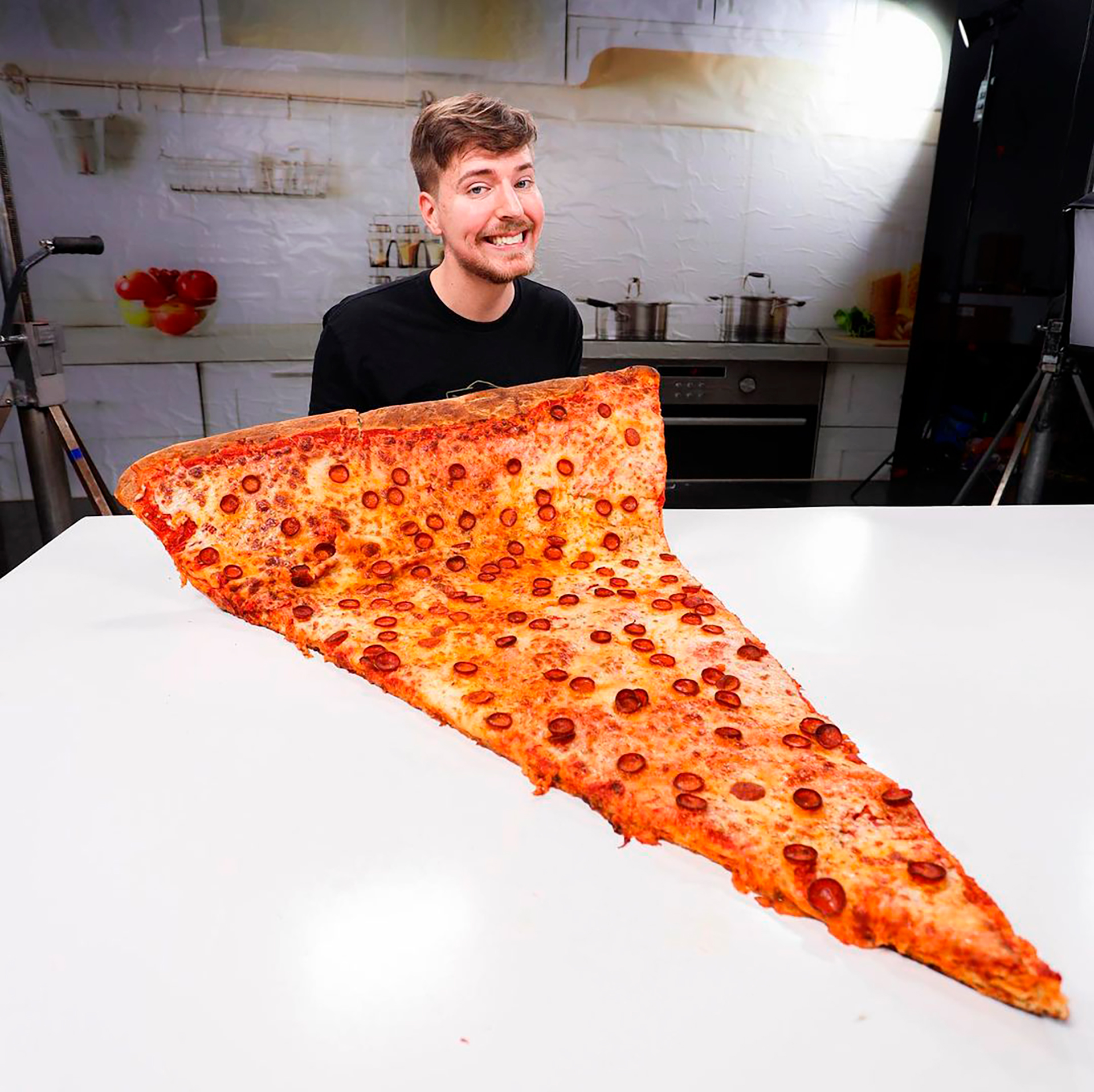 Mr Beast Porque Tiene Tanto Dinero El joven que descubrió el secreto para viralizar videos en YouTube, se  grabó contando hasta 100 mil y se hizo multimillonario - Infobae