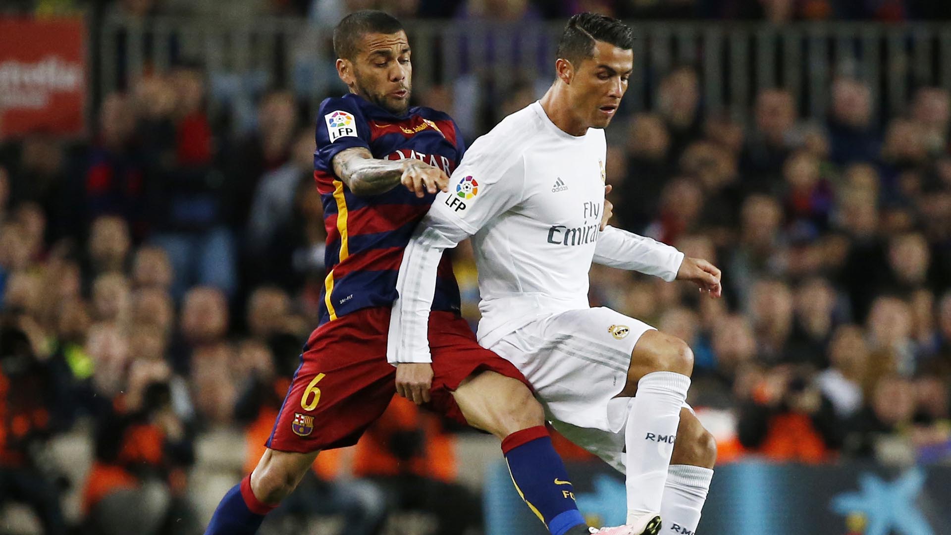 Dani Alves habló sobre Cristiano Ronaldo (Reuters)