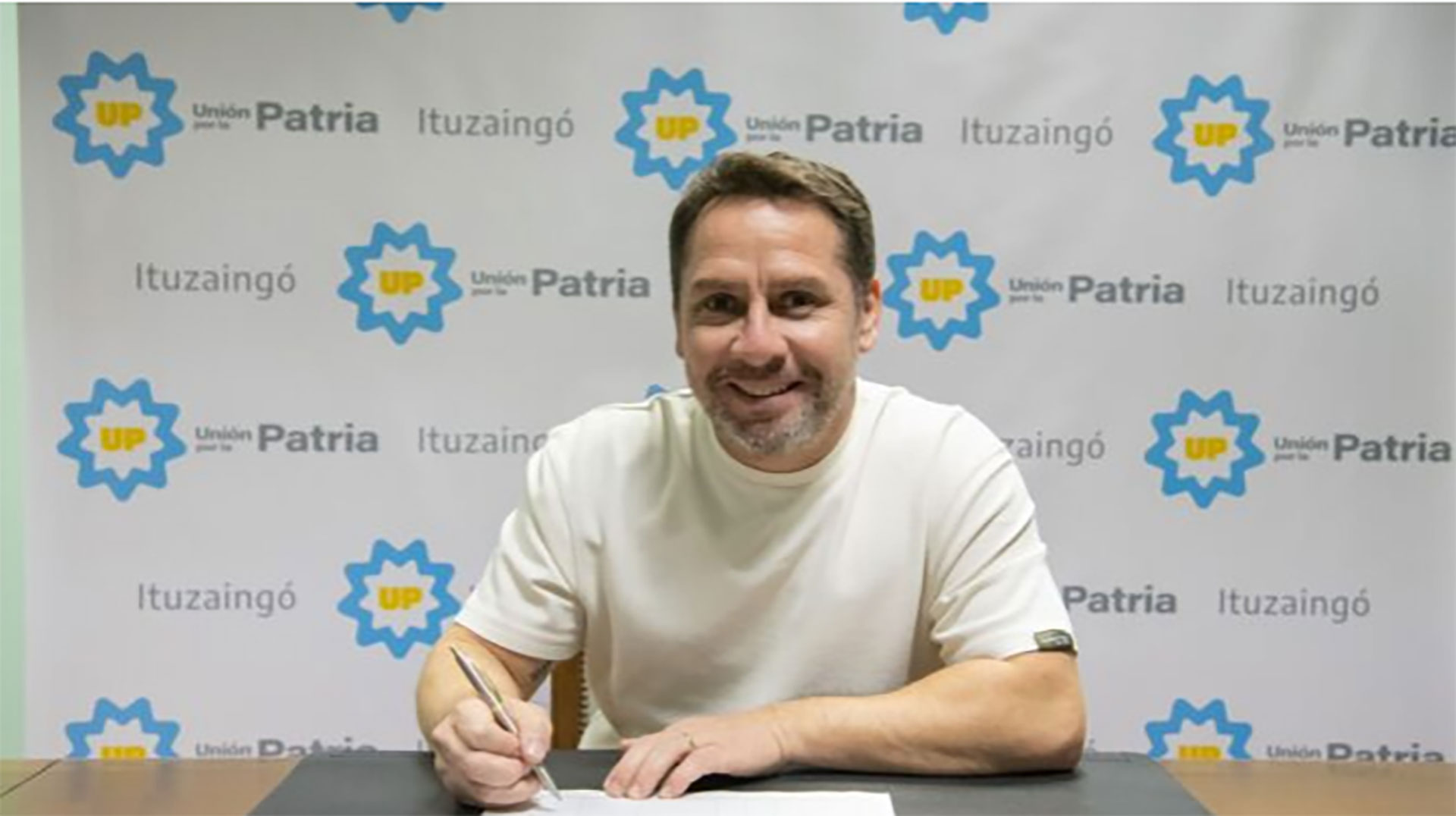 Pablo Descalzo competirá dentro de Unión por la Patria para suceder a su padre