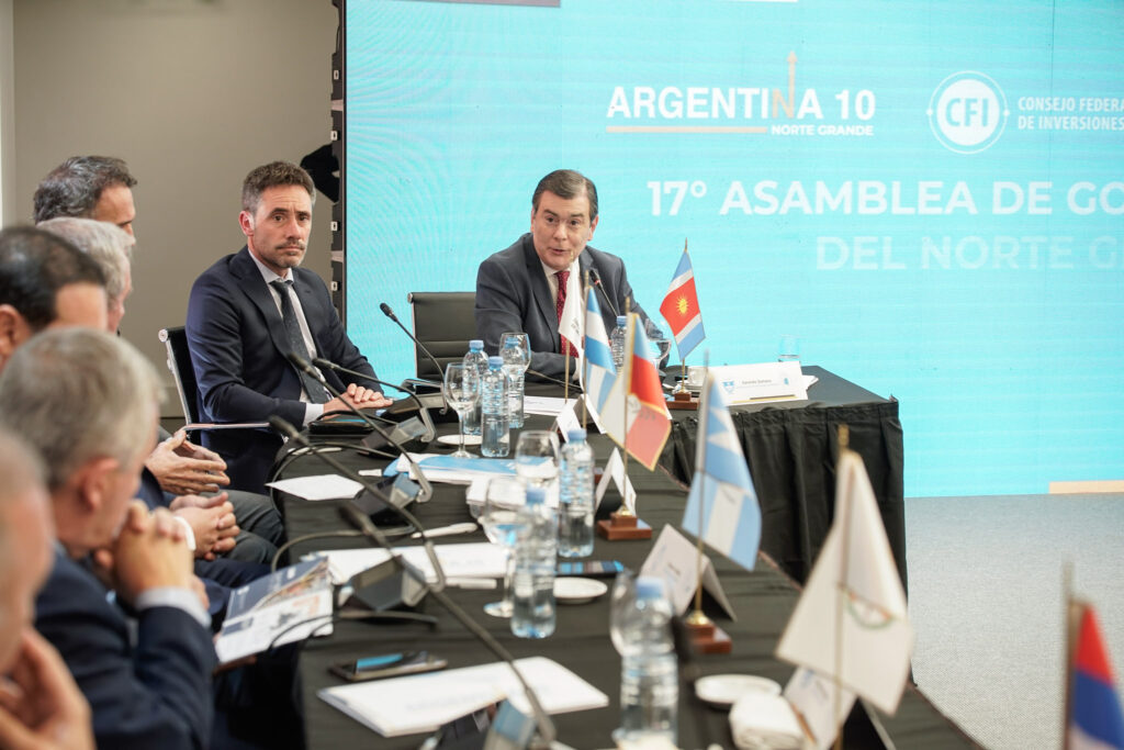 El gobernador de Santiago del Estero, Gerardo Zamora, durante la reunión en el CFI. Pidió "terminar con las asimetrías" en las regiones del país