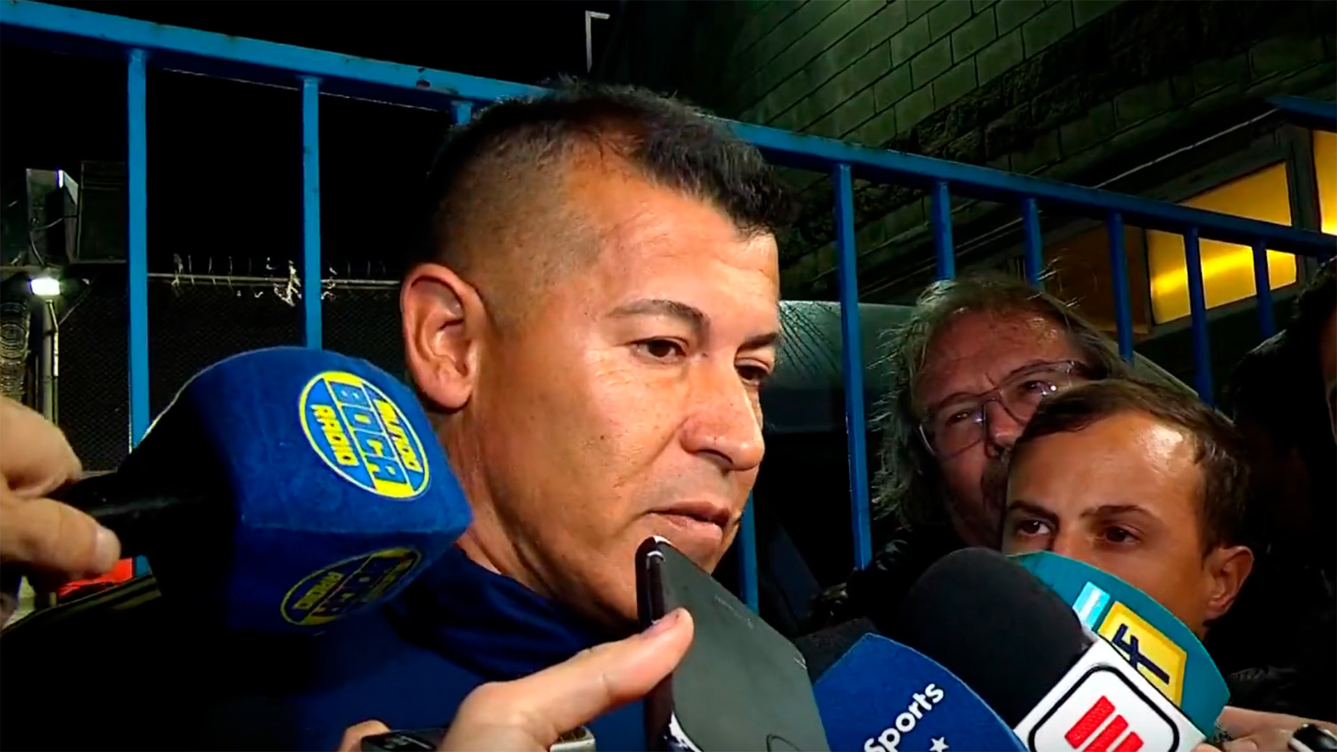 La insólita conferencia de prensa de Jorge Almirón tras la derrota de Boca ante Arsenal: no aceptó preguntas y criticó fuertemente el arbitraje