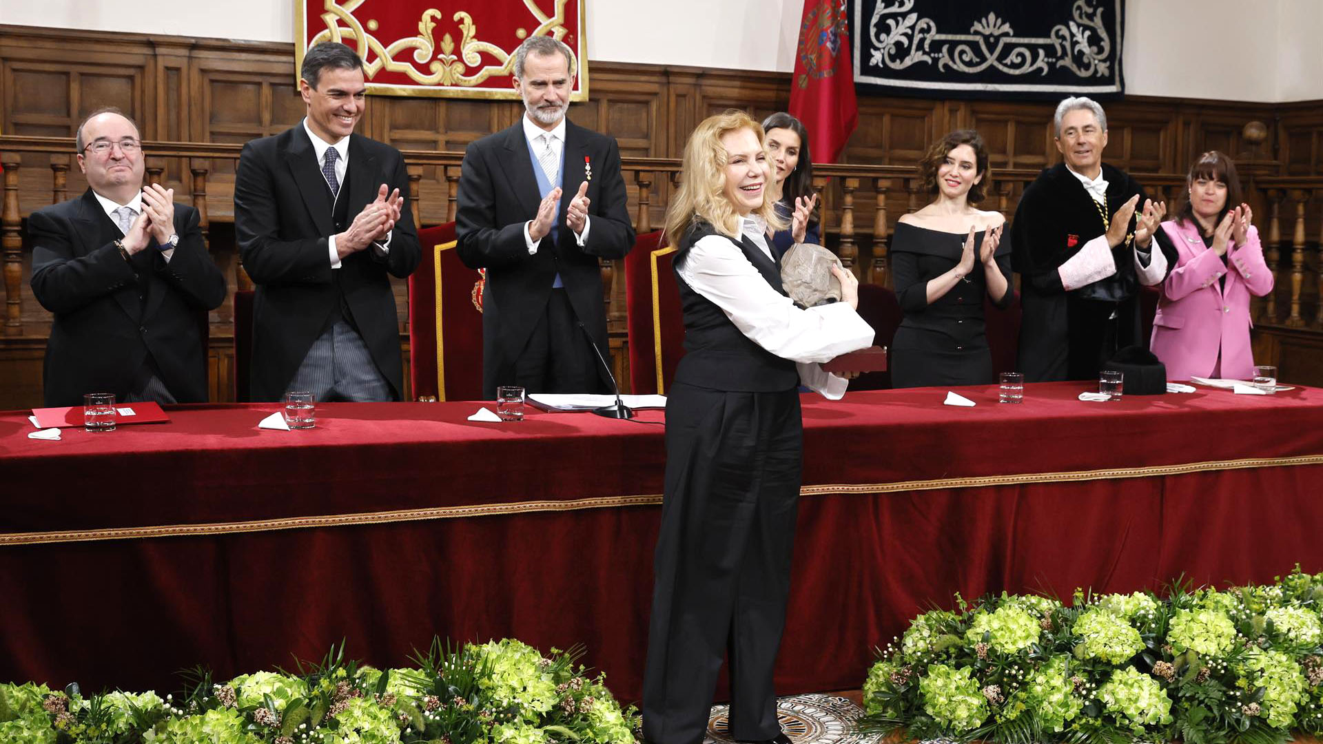 Premio Cervantes Cecilia Roth Agradeció En Nombre De Cristina Peri