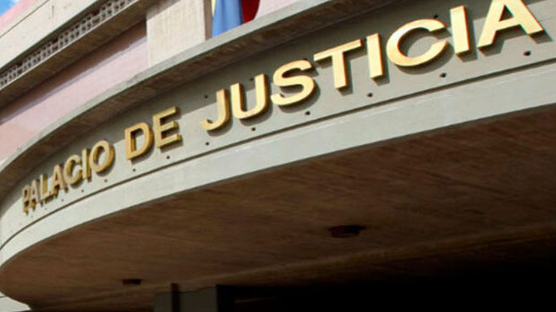 La administración de justicia en entredicho ante el aberrante caso de Ninia Nuzzo y Andrea Figueroa por cobro de comisiones