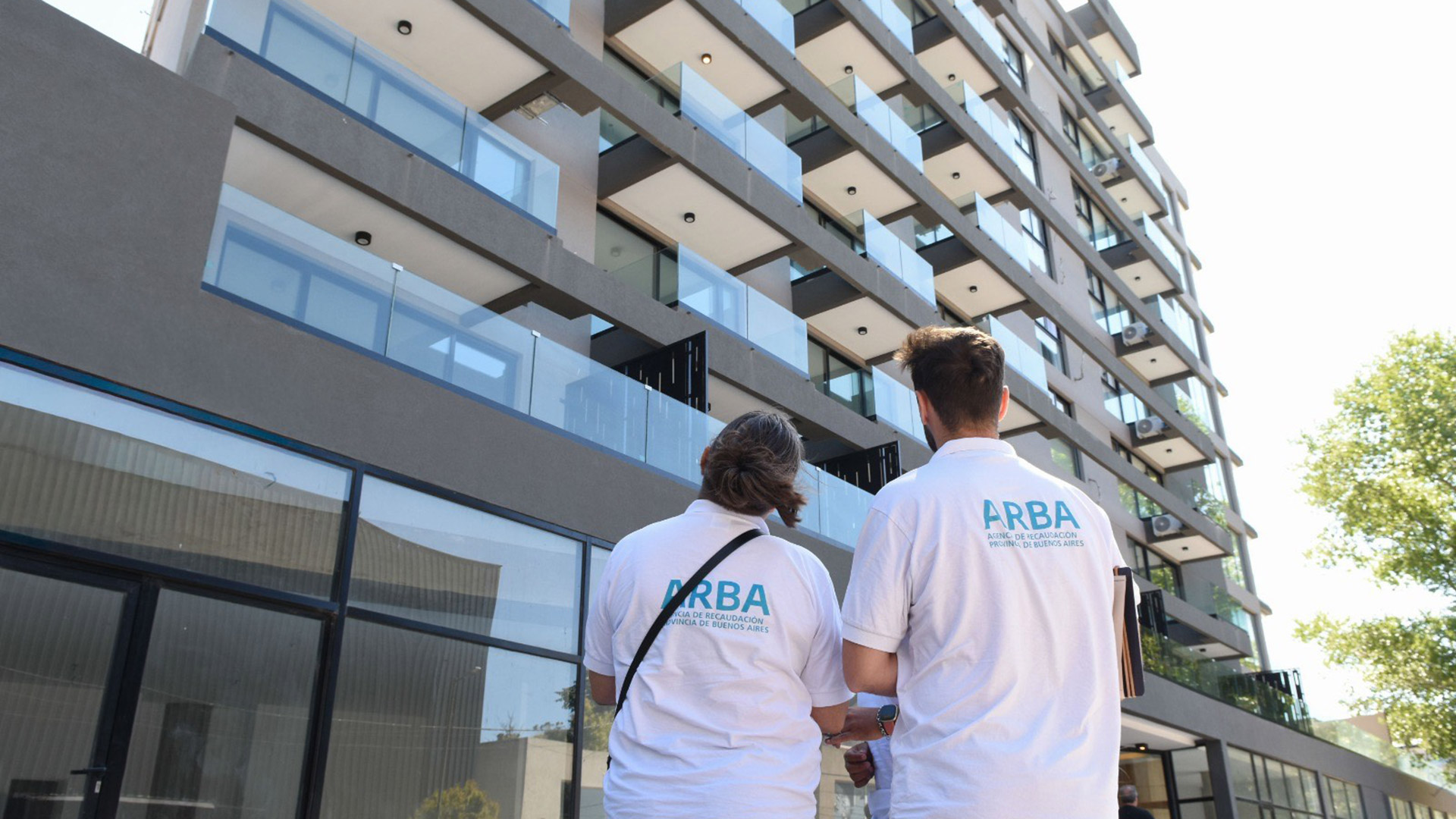 Cómo se escribe según la RAE: anti-ICE, no antiICE ni anti ICE