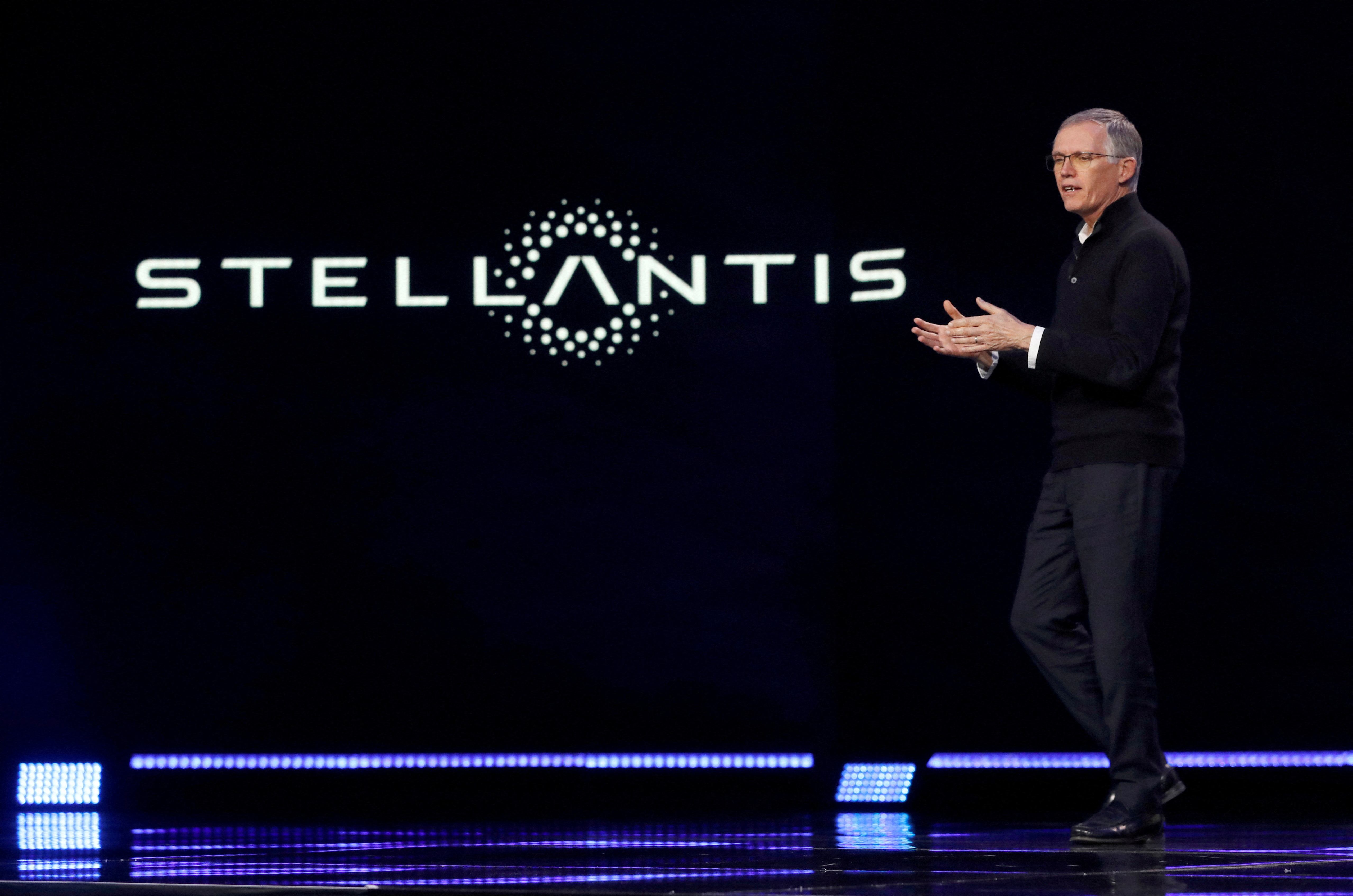 FILE PHOTO: Stellantis CEO Carlos Tavares speaks during a Stellantis keynote address at CES 2023, an annual consumer electronics trade show, in Las Vegas, Nevada, U.S. January 5, 2023.  REUTERS/Steve Marcus/File Photo