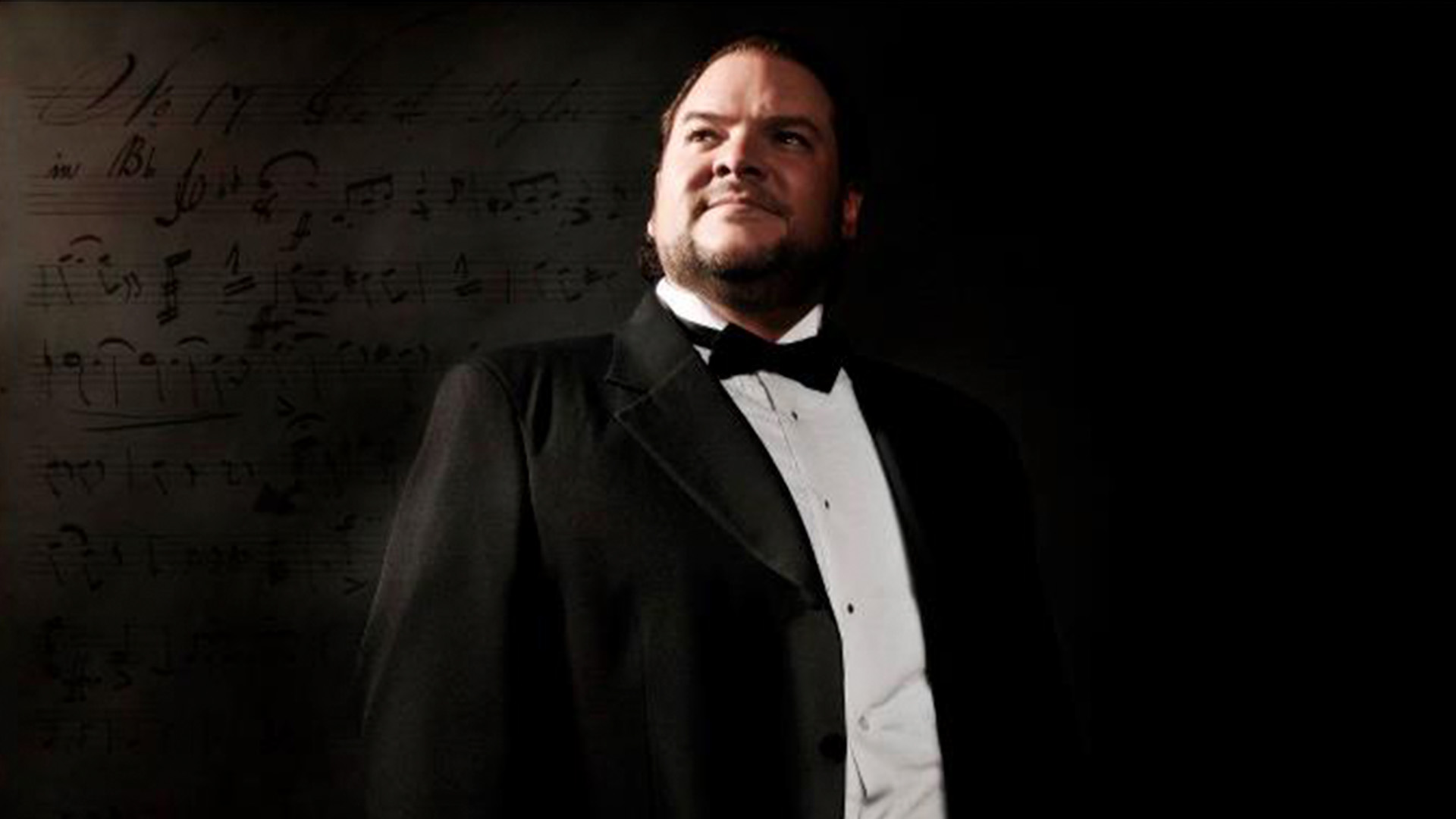 The tenor Duilio Smiriglia will present pieces by Beethoven and Tchaikovsky, accompanied by the Kayen orchestra, from Río Grande