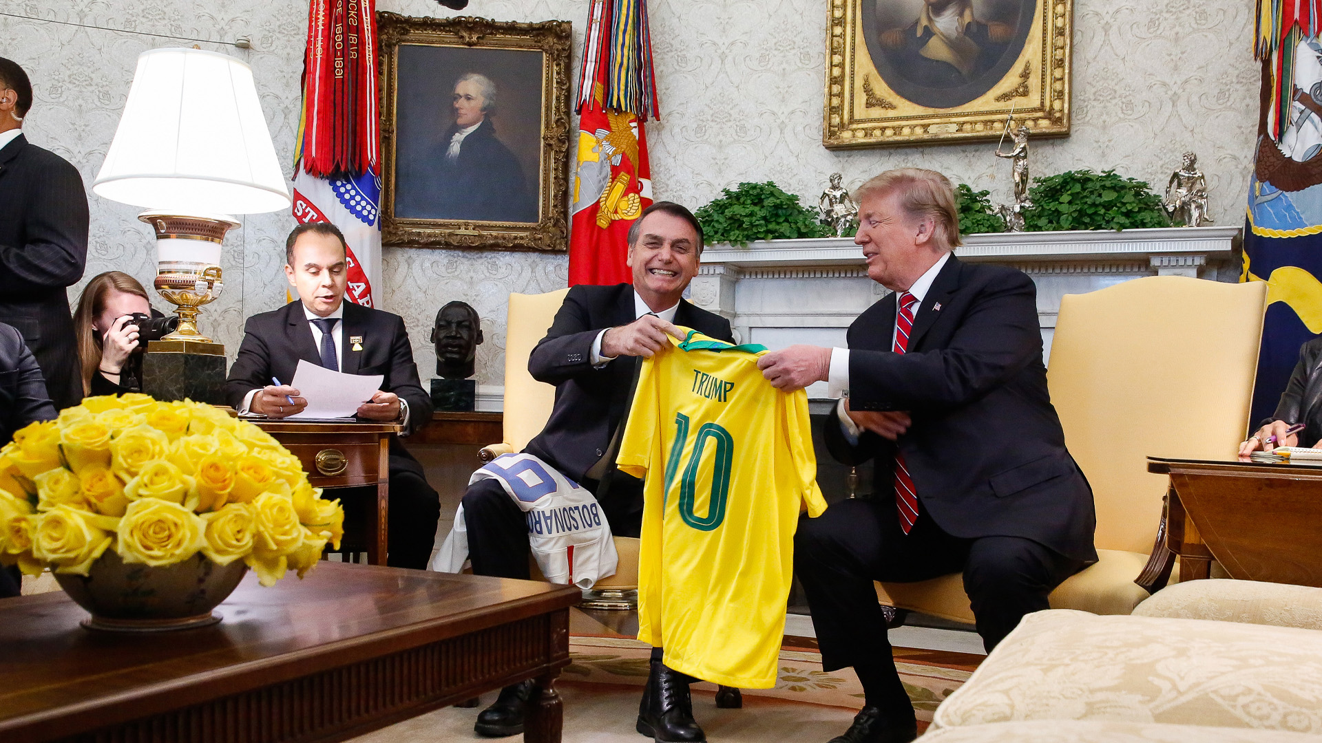 Lejos de los mandatos de la diplomacia de su país, Trump basó las relaciones bilaterales de Estados Unidos en vínculos personales y familiares, como los que mantuvo con Bolsonaro. Foto: Agencia Brasil.