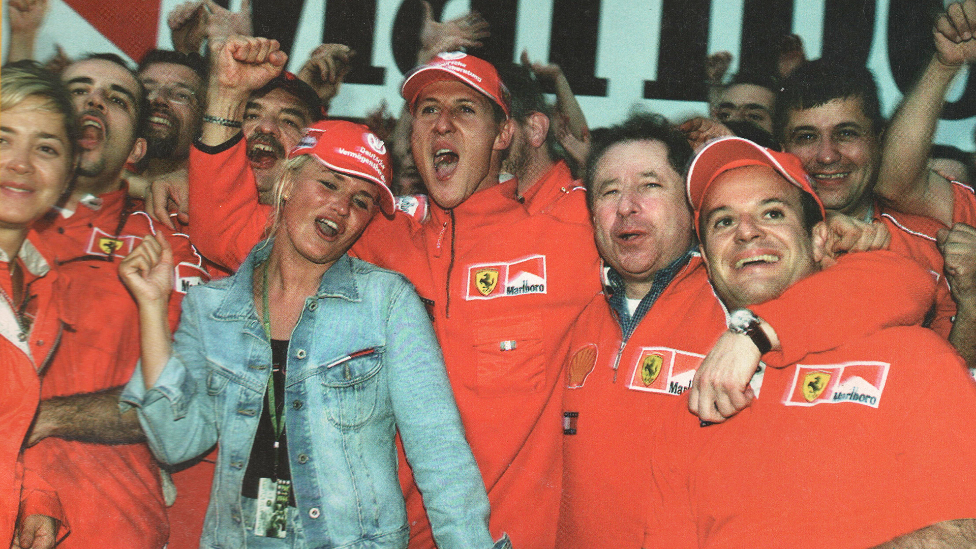 El 8/10/2000. Todt festejó el primer título de Michael Schumacher tras ganar en Japón (Archivo CORSA).