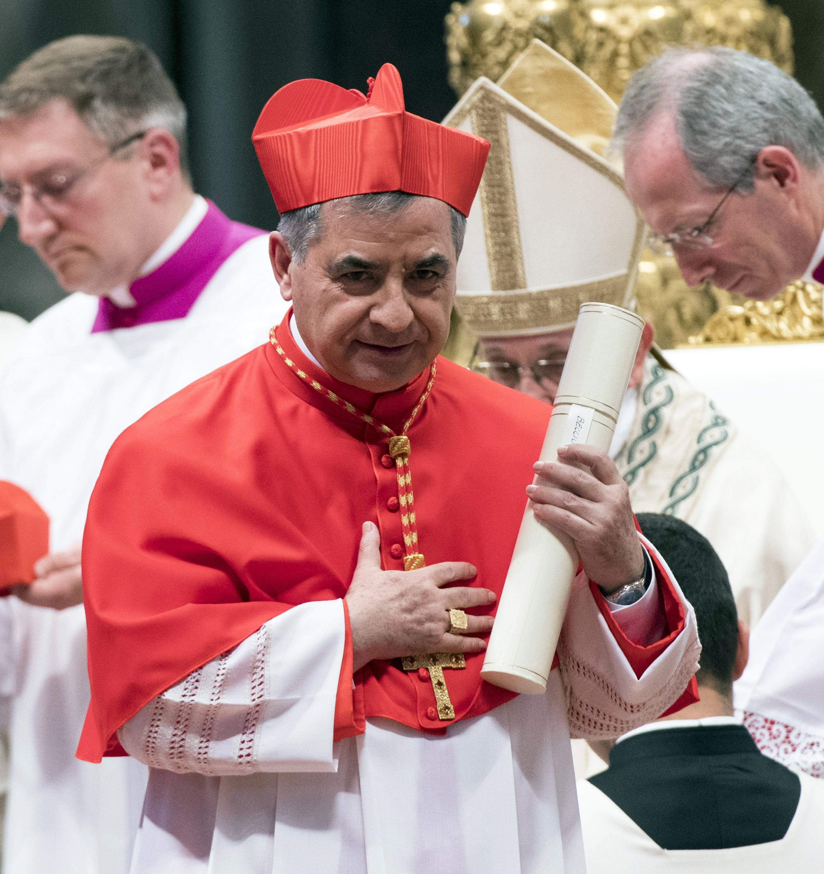 El cardenal Becciu formÃ³ parte de la Iglesia CatÃ³lica entre el 2011 y el 2018, perÃ­odo en el cual se detectaron una serie de irregularidades por las que estÃ¡ siendo investigado (EFE)