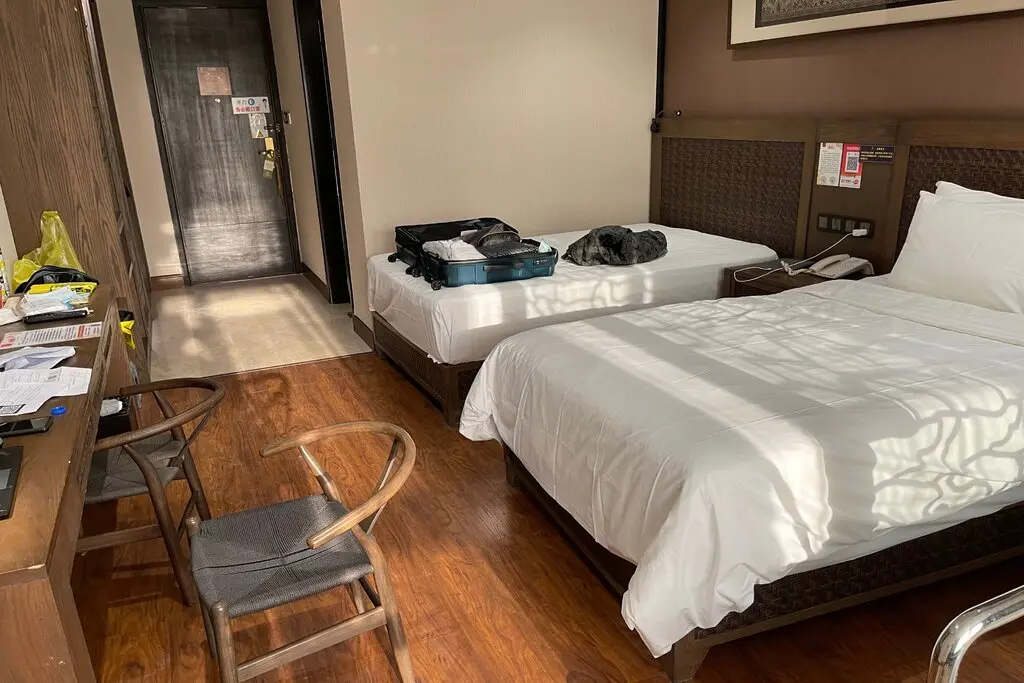 La habitación de hotel en la que se alojó inicialmente Xue en Guangzhou. La habitación fue una agradable sorpresa: incluso tenía un gran jacuzzi. Sin embargo, estaría muy poco tiempo allí hasta ser trasladado a un hospital (Xue Liangquan)
