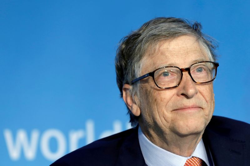 Foto de archivo.  Bill Gates, en un panel de discusión durante una reunión del FMI en  Washington, EEUU, 21 de abril de 2018. REUTERS/Yuri Gripas