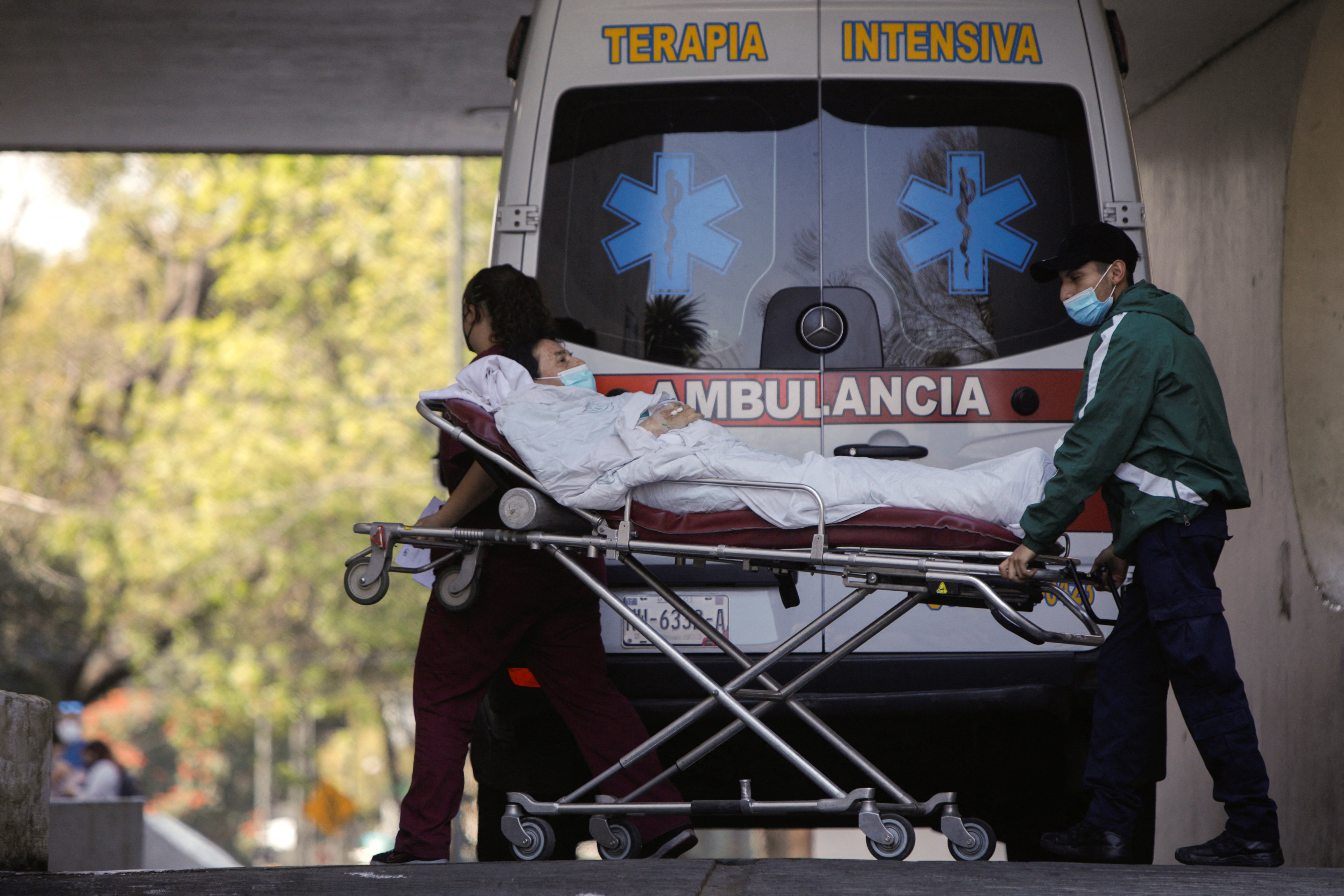 Este sábado se alcanzó el máximo histórico de la pandemia con 47,113 casos notificados (Foto: Reuters/Luis Cortes)
