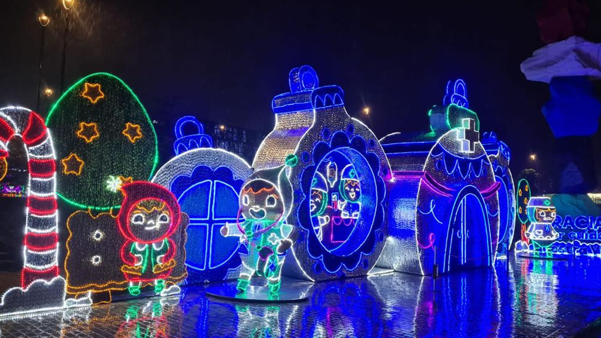 Personajes de “Encanto” estarán en los alumbrados navideños de Medellín: polémica por lo que cobrará Disney por los derechos