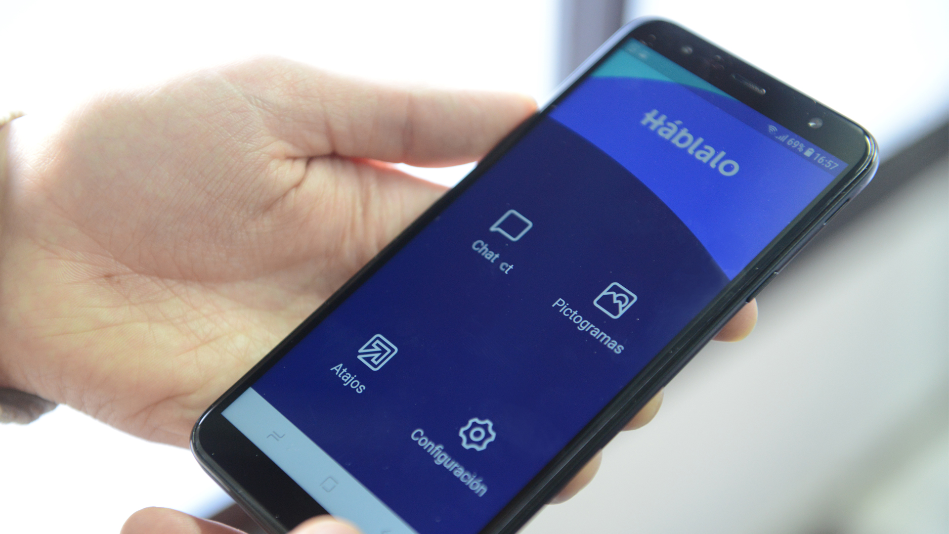 Háblalo, la app creada por Mateo Salvatto (Fernando Calzada)