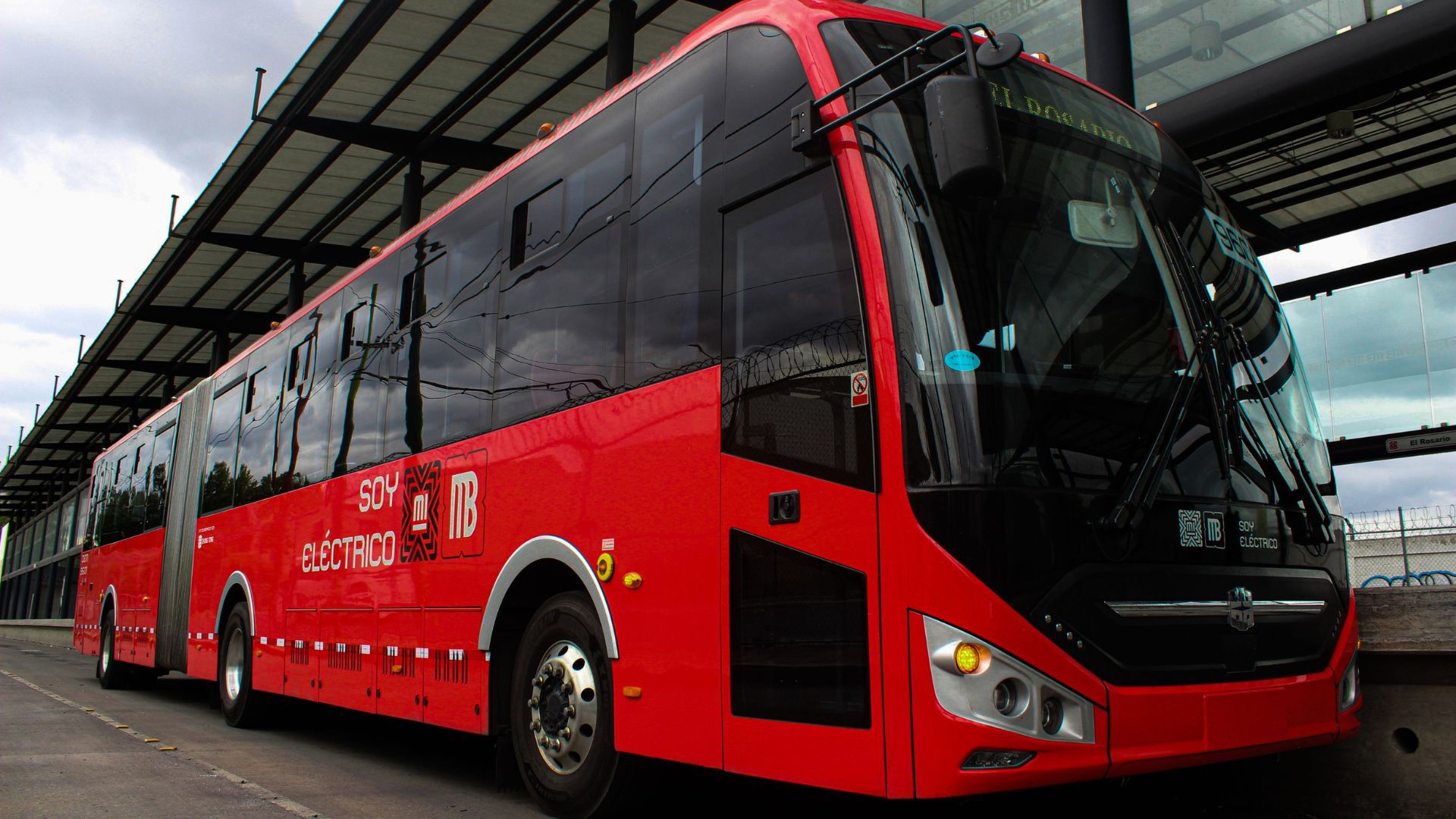Metro de CDMX: reabren un acceso a estación Hidalgo tras reportes de filtraciones de agua – Infobae