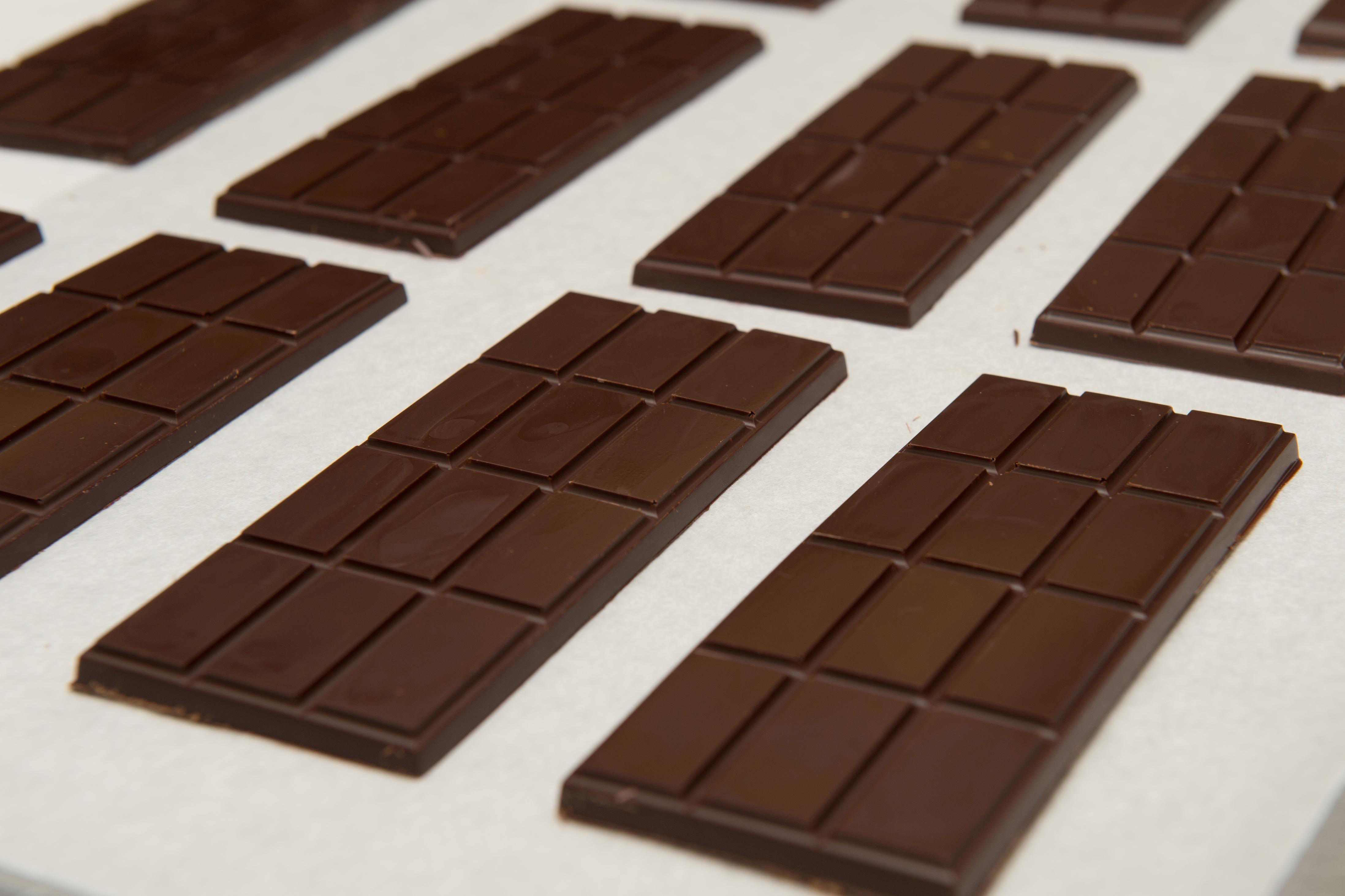 La investigación señaló que las personas, después de haber estado expuestas a un aroma de chocolate, eligieron bocadillos saludables 