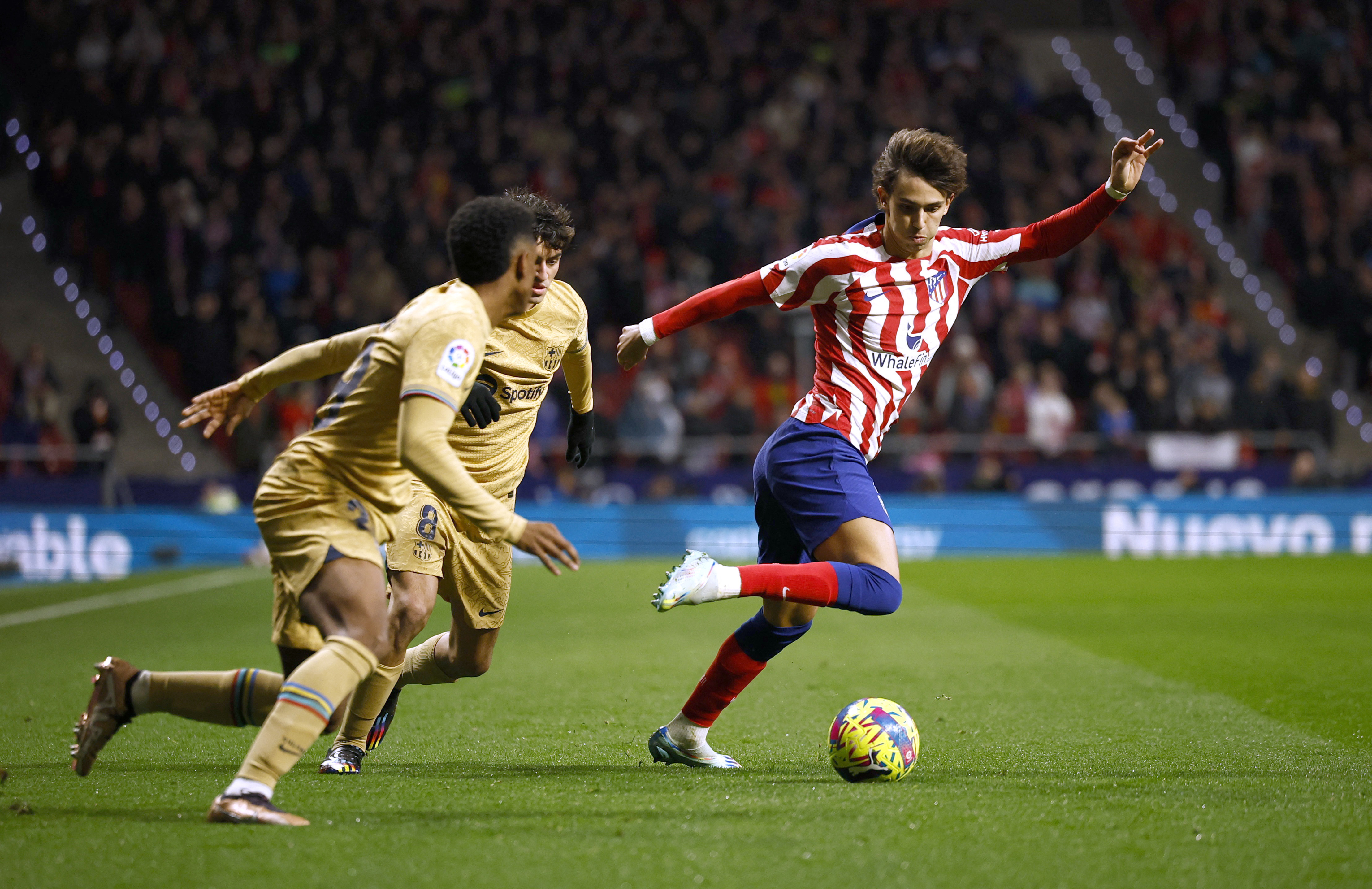 João Félix fue titular en los últimos partidos del Atlético Madrid pero se irá al Chelsea hasta el final de la temporada (REUTERS/Juan Medina)
