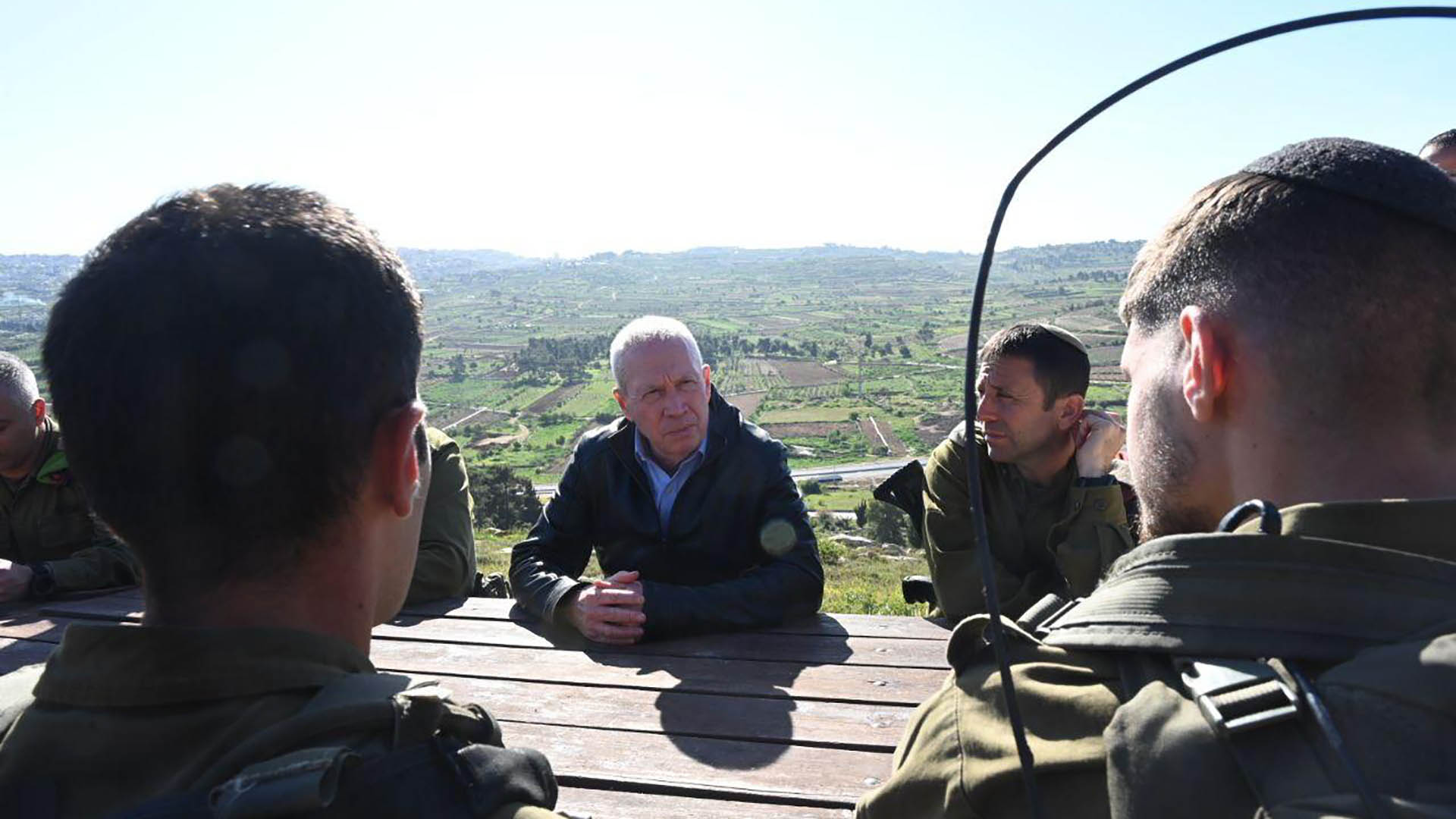 Netanyahu afirmó que Gallant continuará trabajando para velar por la seguridad de los israelíes