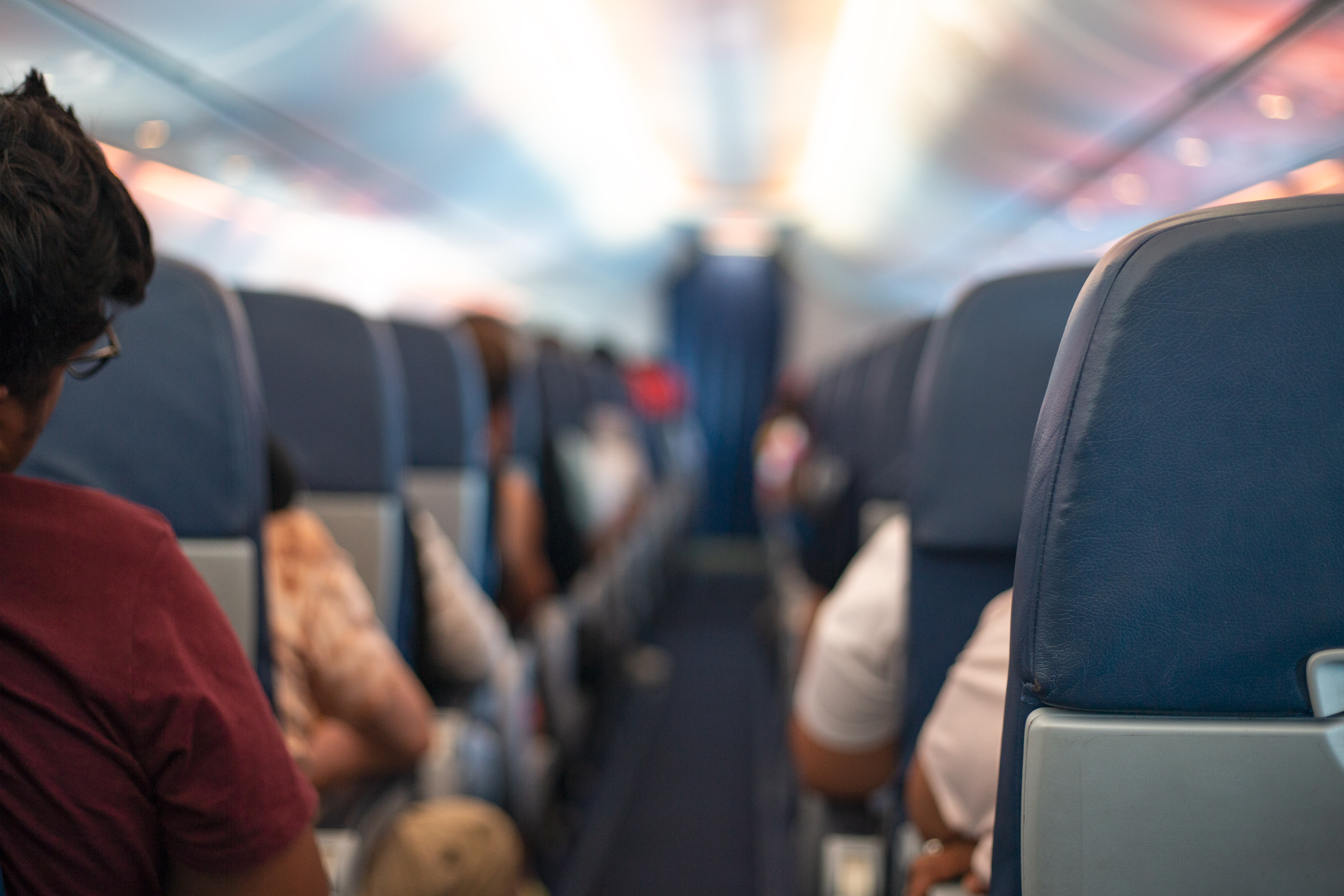 Un trabajo realizado por expertos del MIT analizó la probabilidad de que un viajero aéreo nacional de EE.UU. contrajera el coronavirus durante el viaje en avión