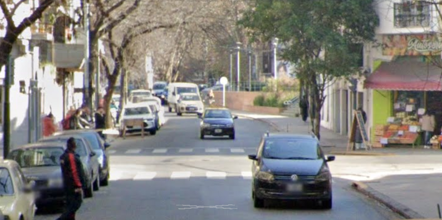 Caos y corridas en la convocatoria de un influencer de San Juan que sorteaba dinero y celulares: intervino la Policía