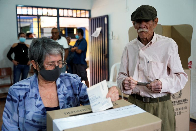 Colombia redujo el abstencionismo: en un hecho inédito, votaron más de 22 millones de ciudadanos