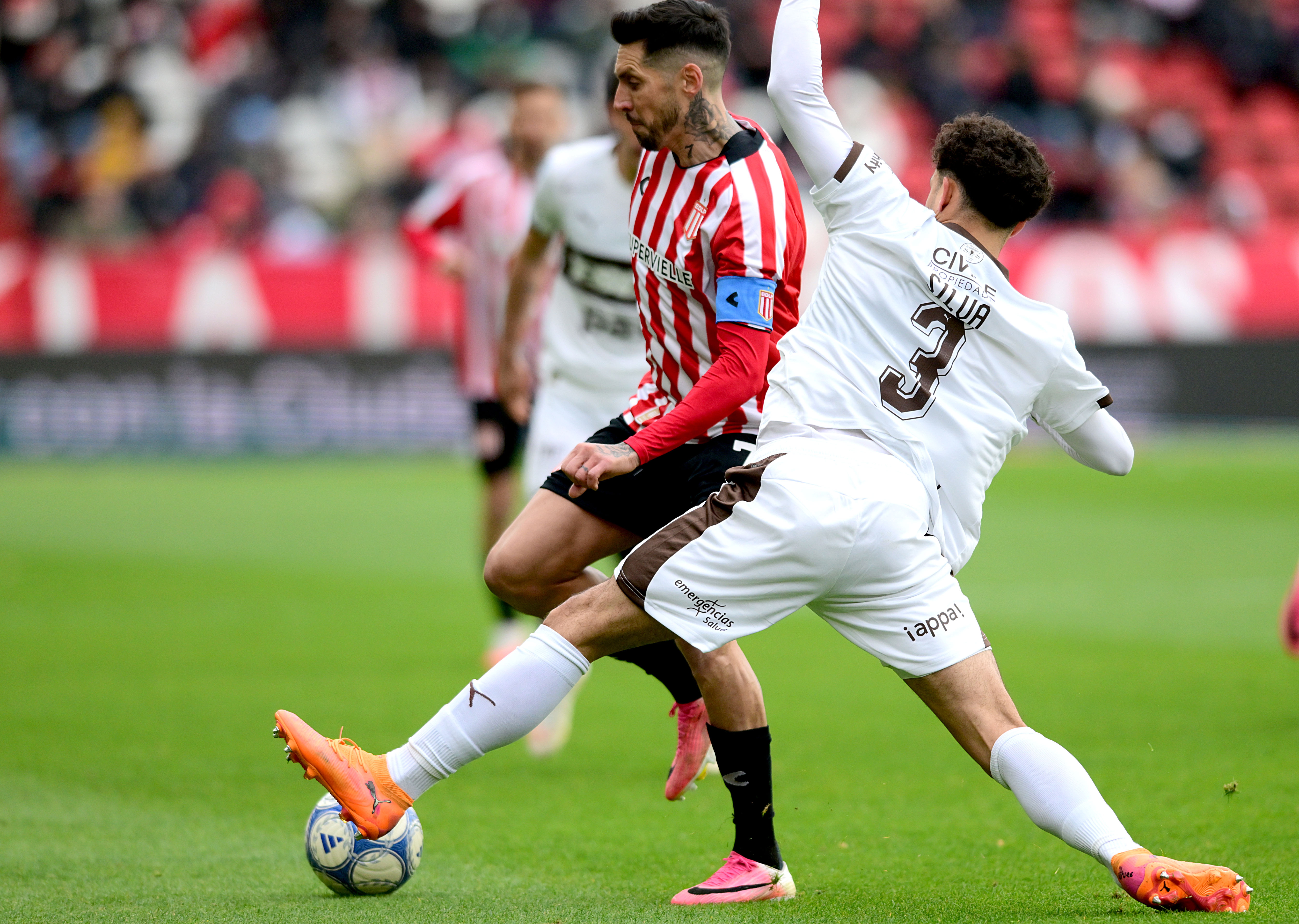 Estudiantes y Platense empatan en un duelo por un lugar en las semifinales de la Copa Argentina