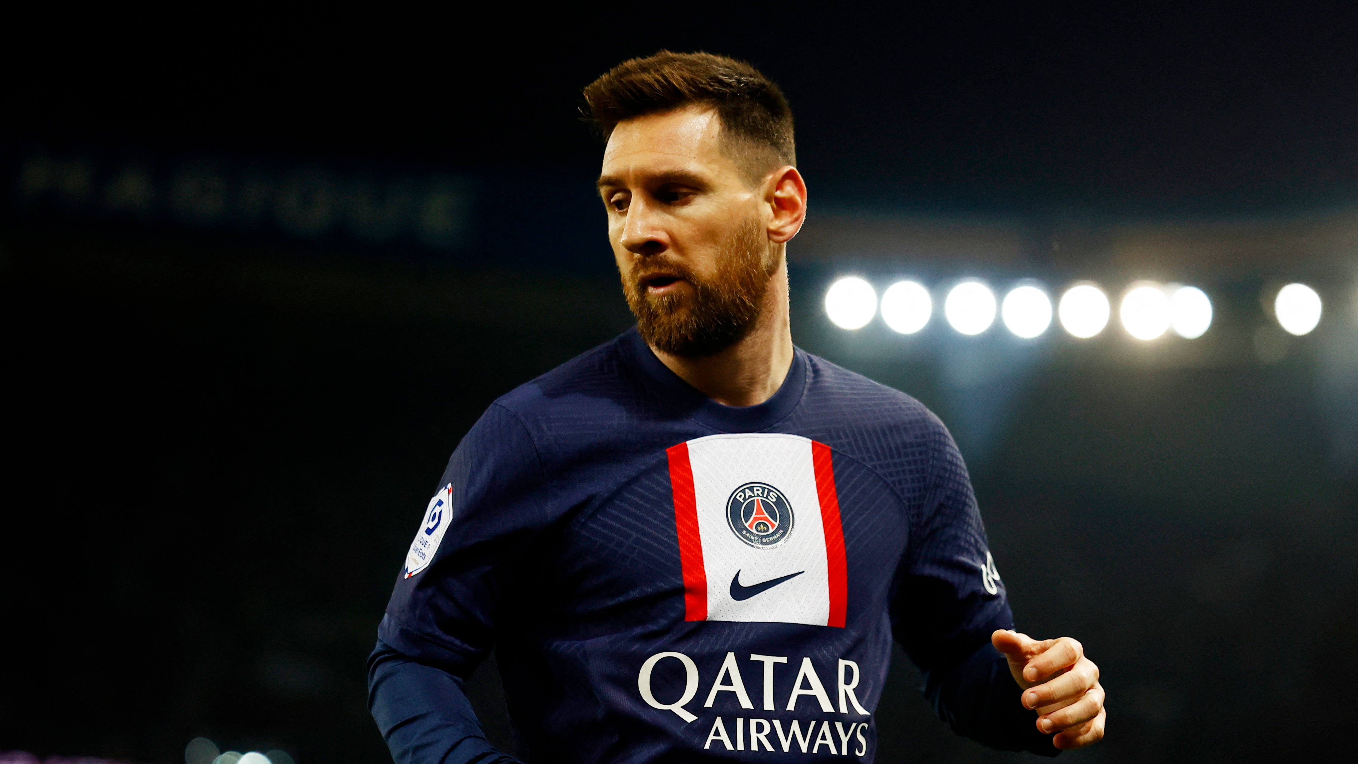 Los aficionados del Barcelona corearon a Messi en medio de los rumores por su posible vuelta