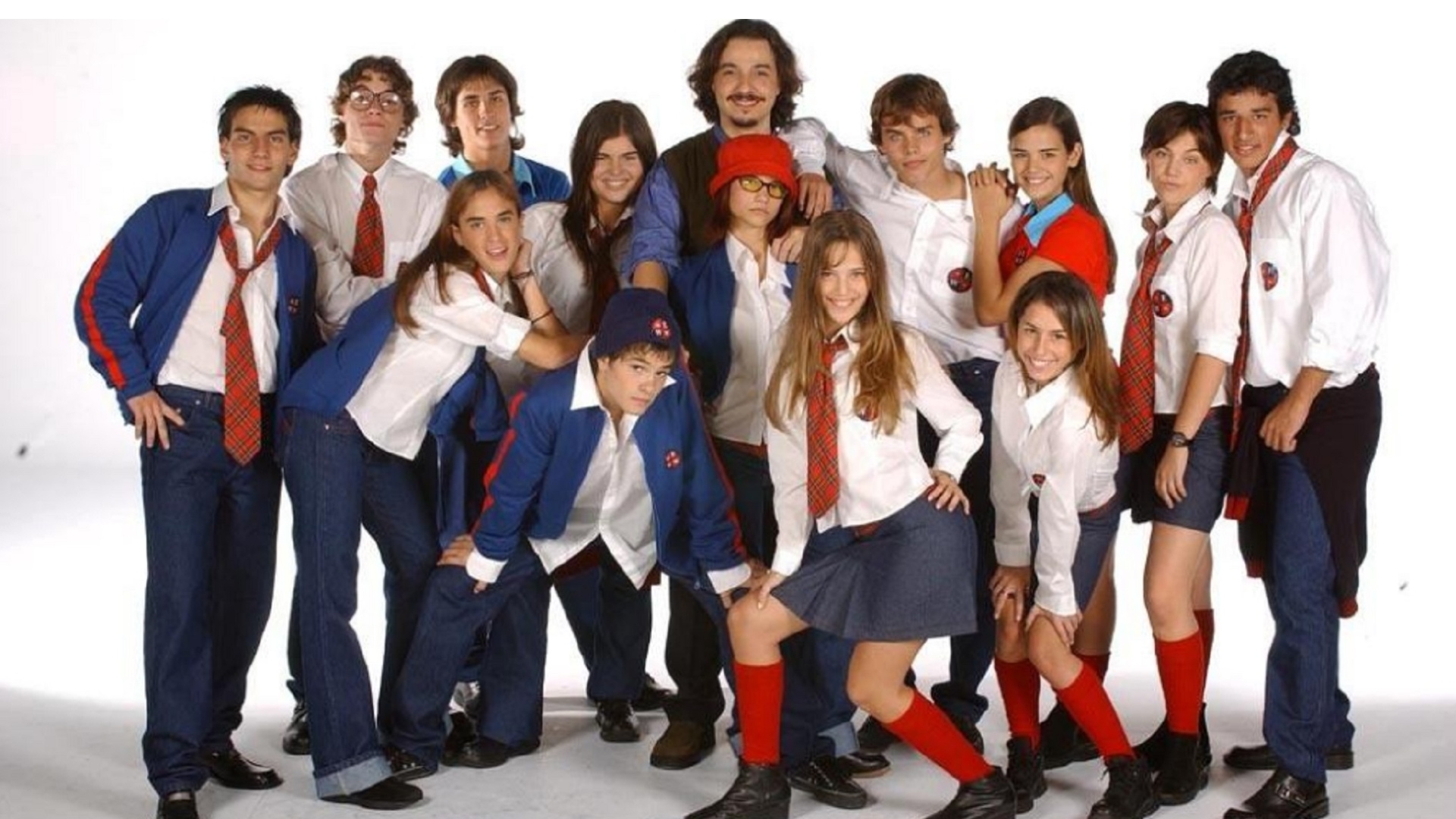 El elenco de la primera temporada de Rebelde Way, liderado por Fernán Mirás, Luisana Lopilato, Felipe Colombo, Benjamín Rojas y Camila Bordonaba