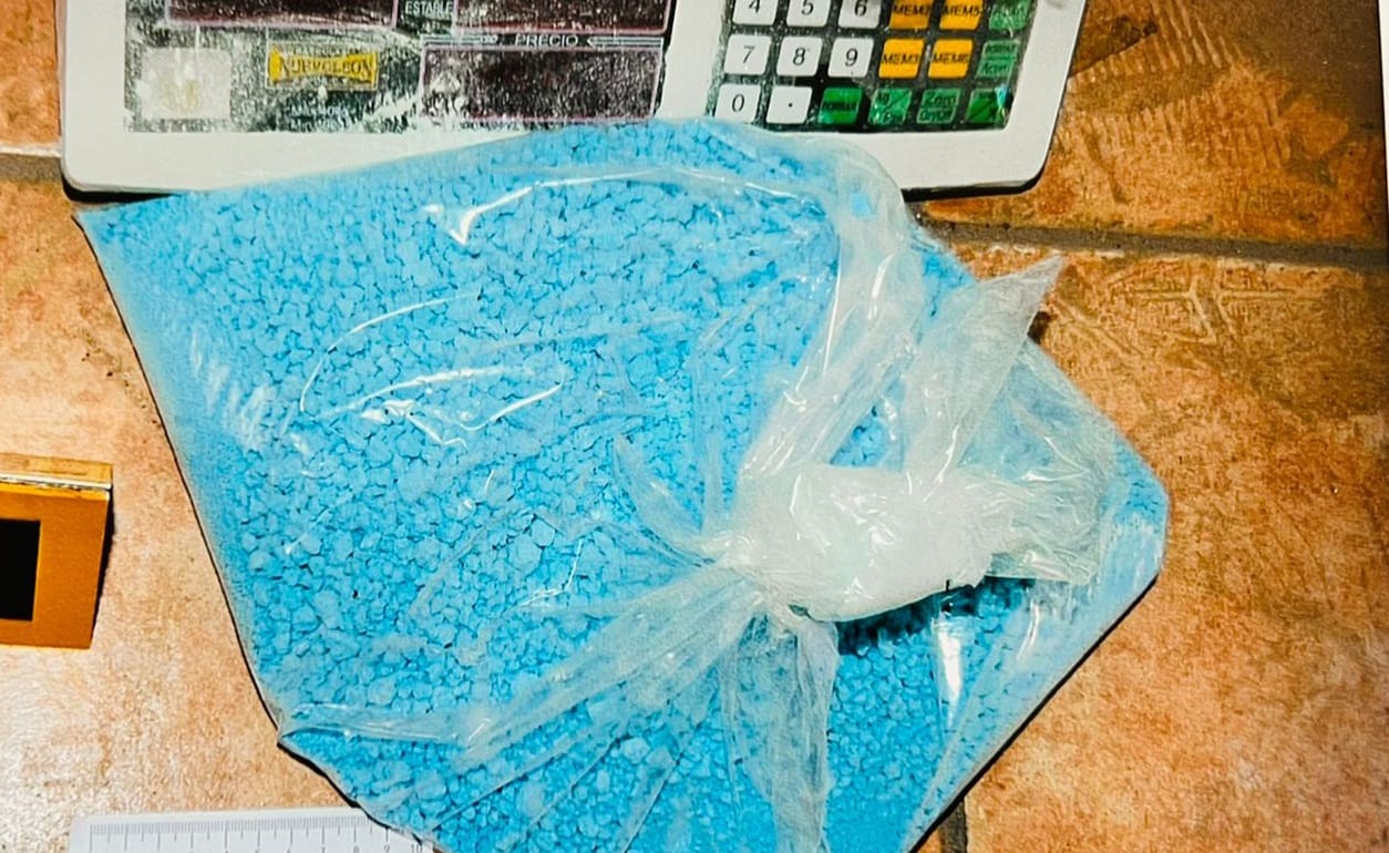 Veja os perigos do fentanil e como as pessoas podem prevenir overdoses