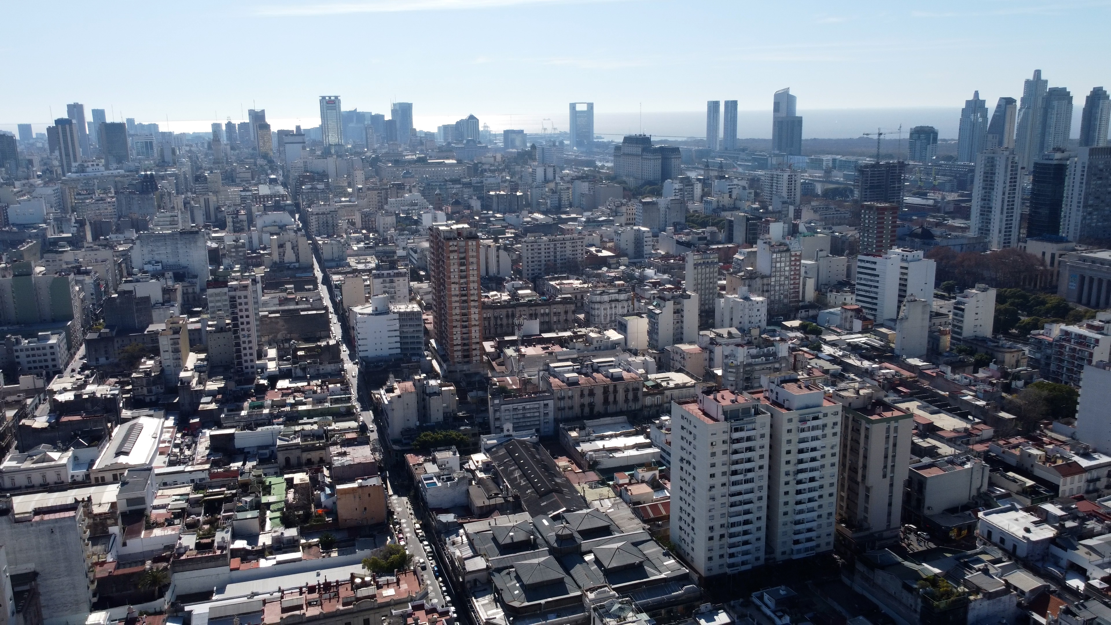 Muchas líneas de colectivo unen la Ciudad de Buenos Aires con localidades del conurbano