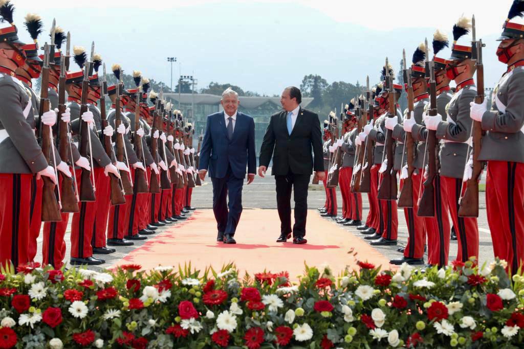 “tenemos La Tarea De Impulsar La Paz” Amlo Y El Presidente De Guatemala Acordaron Programas