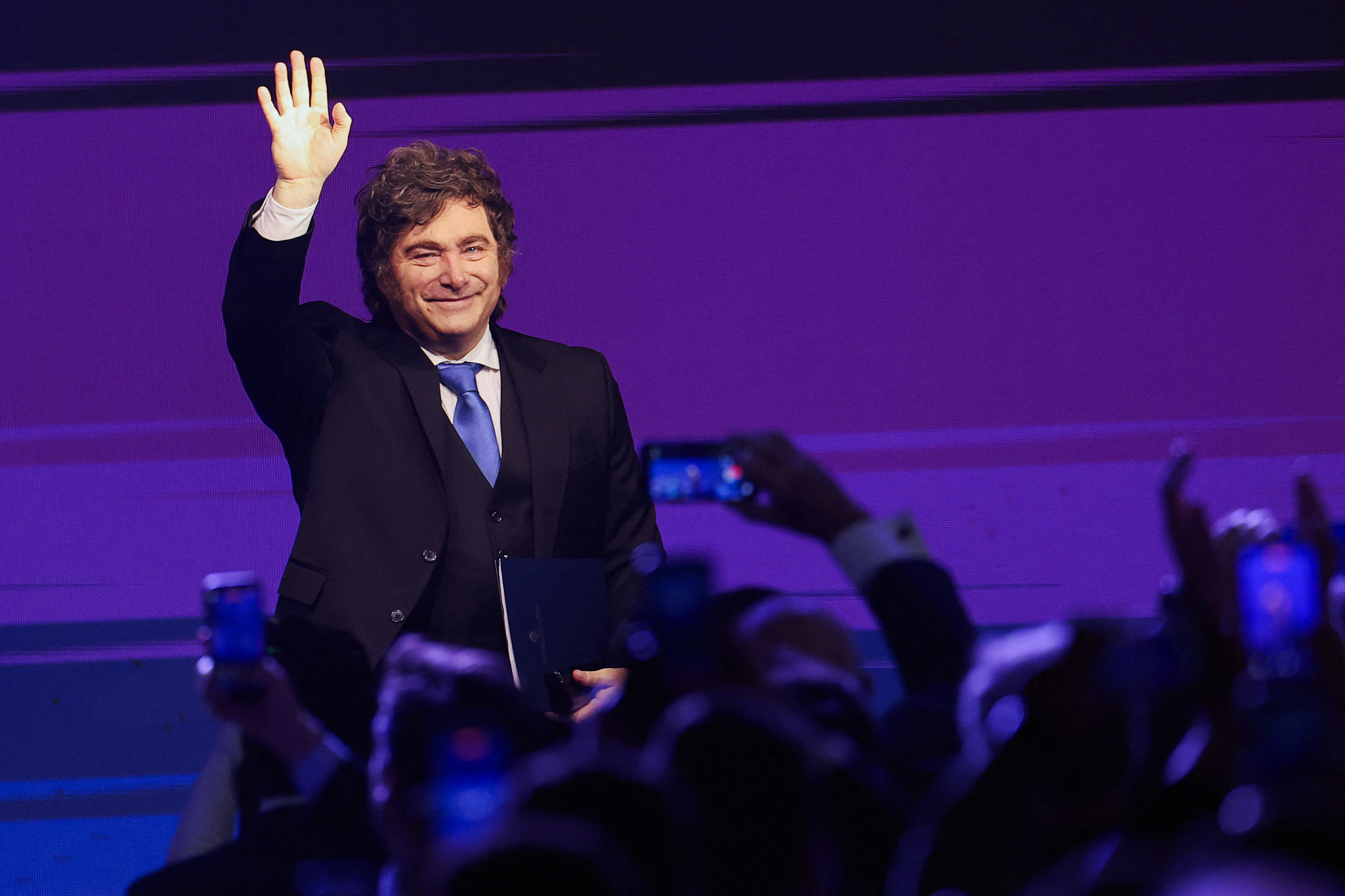 Milei camina por la cornisa: entre el desorden político y el ajuste permanente