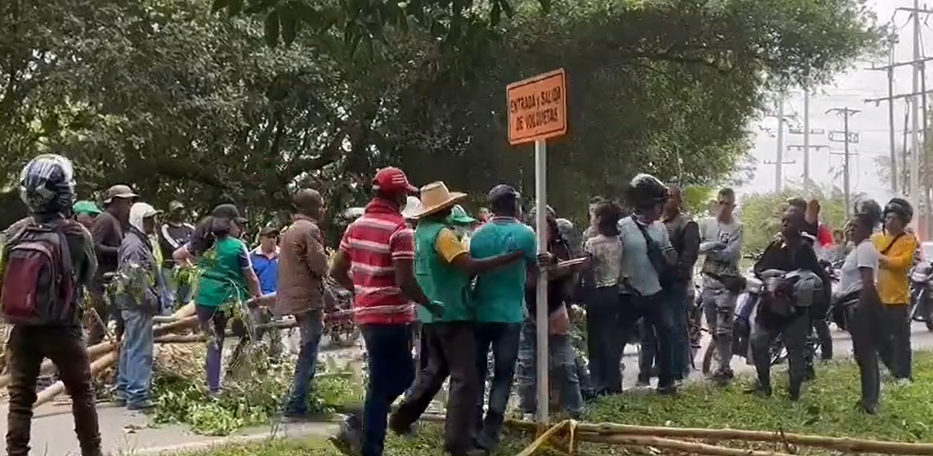 Se registran bloqueos en Caloto, Cauca, por conflicto de comunidades en ingenios azucareros
