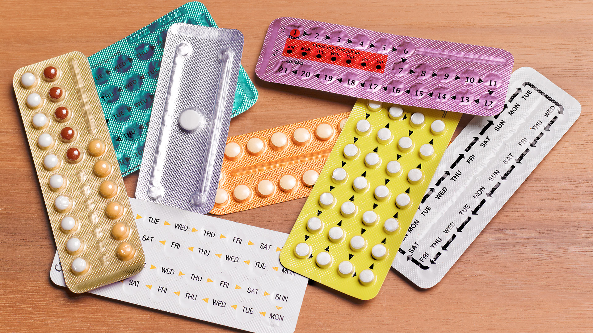 Para las mujeres que presentan un riesgo aumentado de trombosis existen opciones como los anticonceptivos orales que sólo contienen progestágenos o los dispositivos intrauterinos con o sin hormonas (Getty)