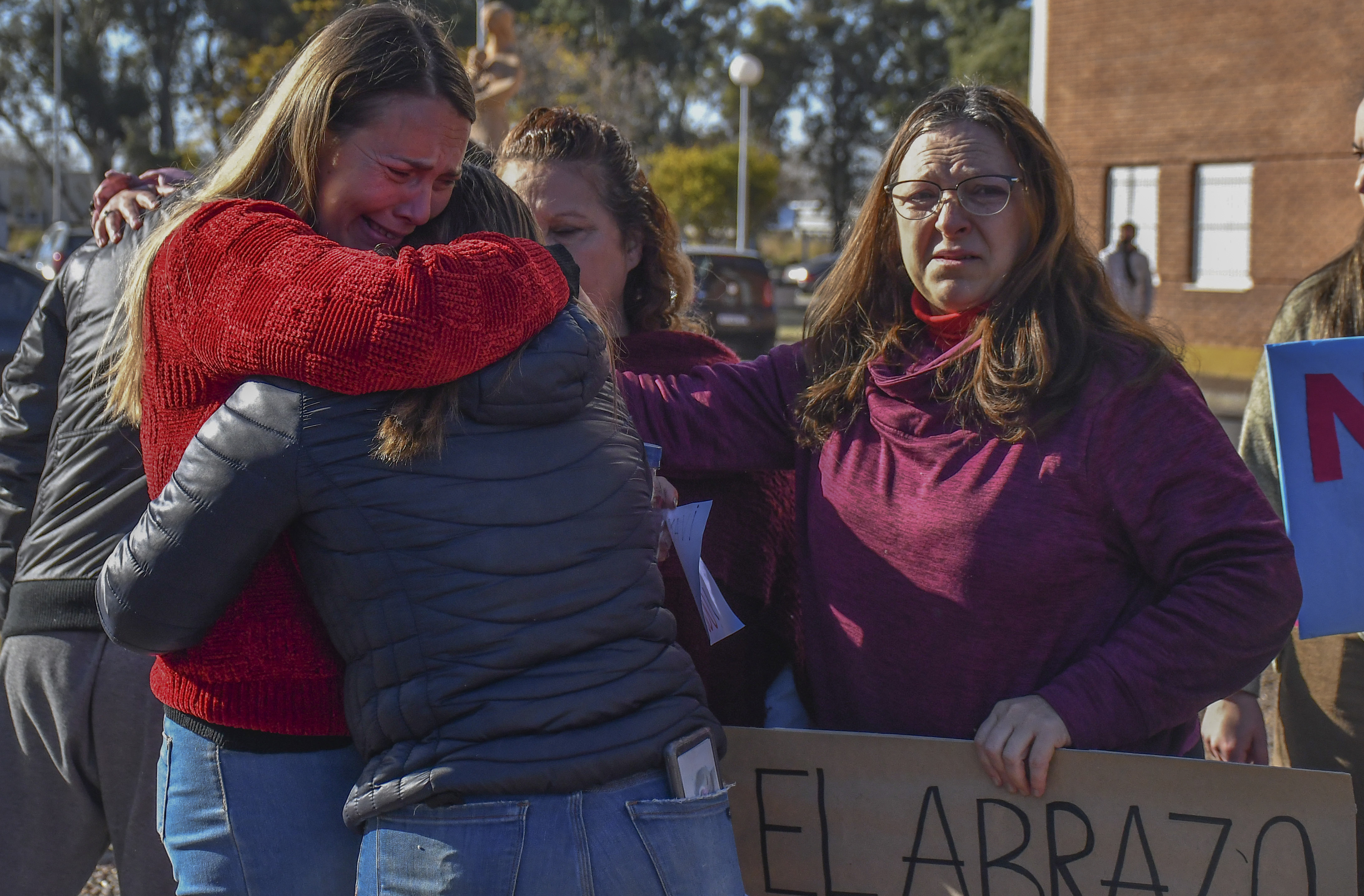 Los familiares de los bebés fallecidos marcharon para pedir justicia (Laura Lescano)
